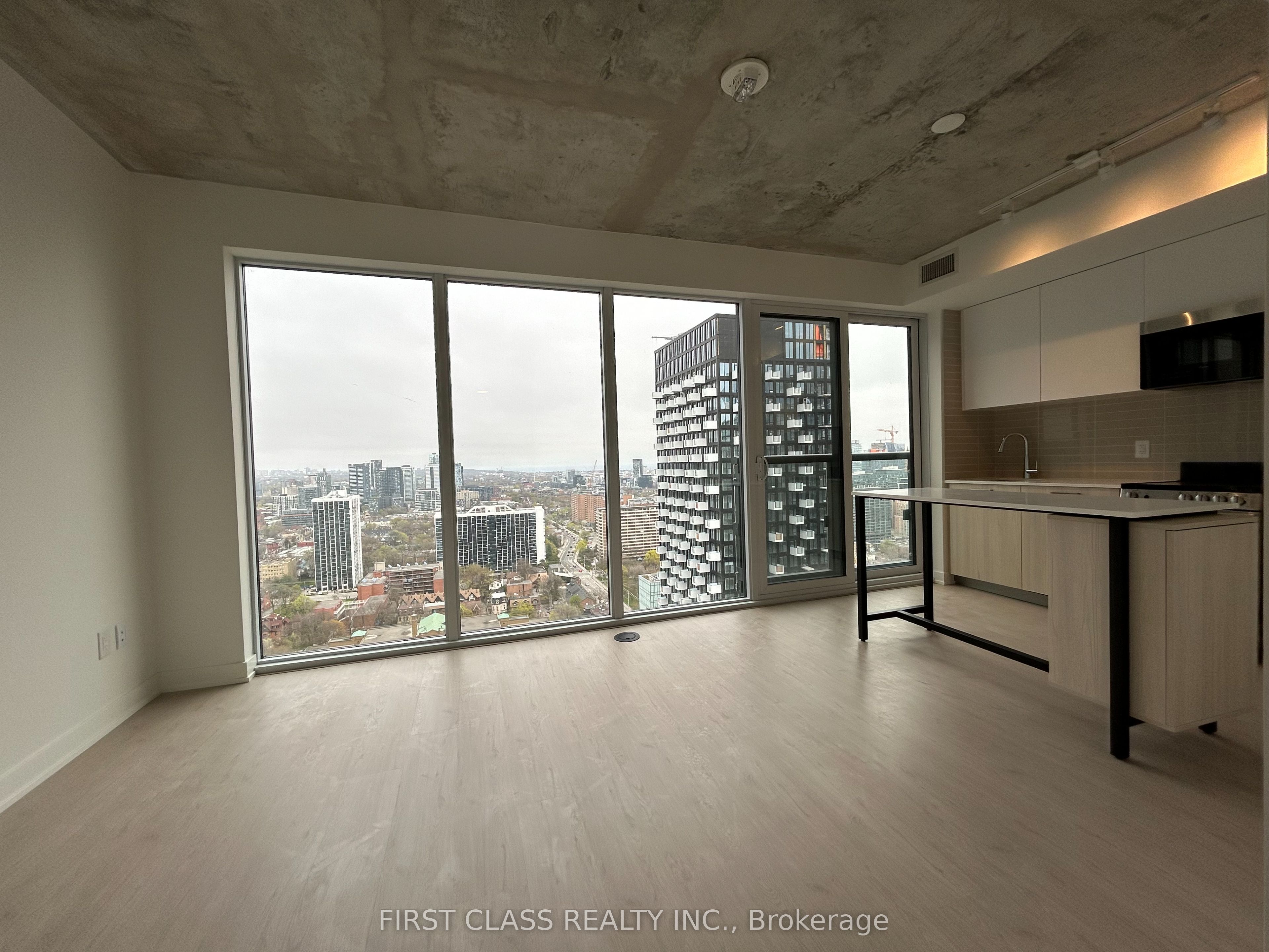 65 Mutual Street 2809, Toronto, ON M5B 0E5 photo 3