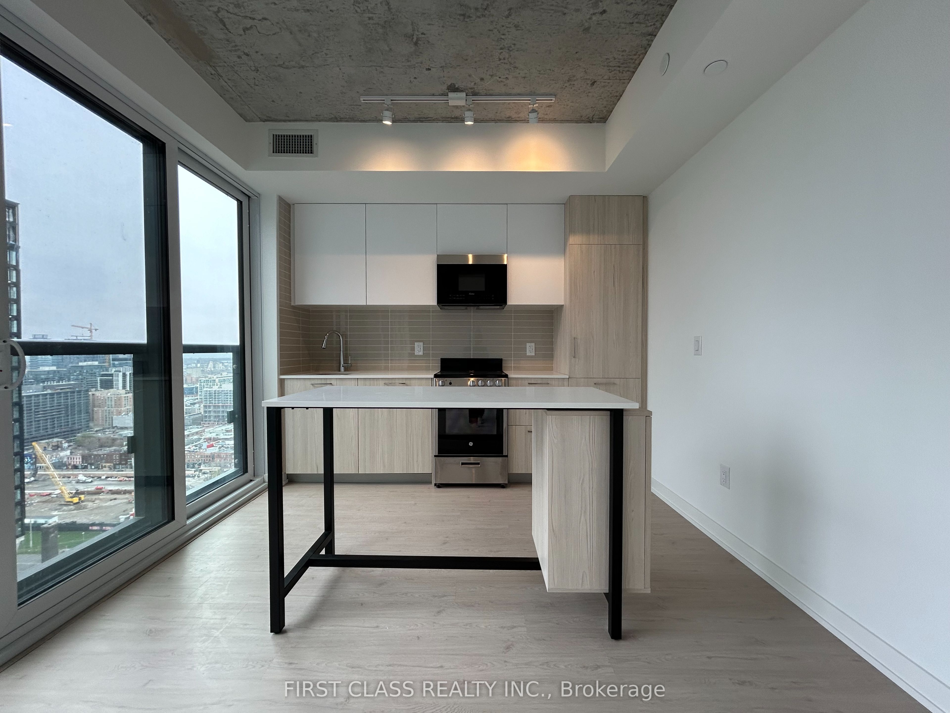 65 Mutual Street 2809, Toronto, ON M5B 0E5 photo 5