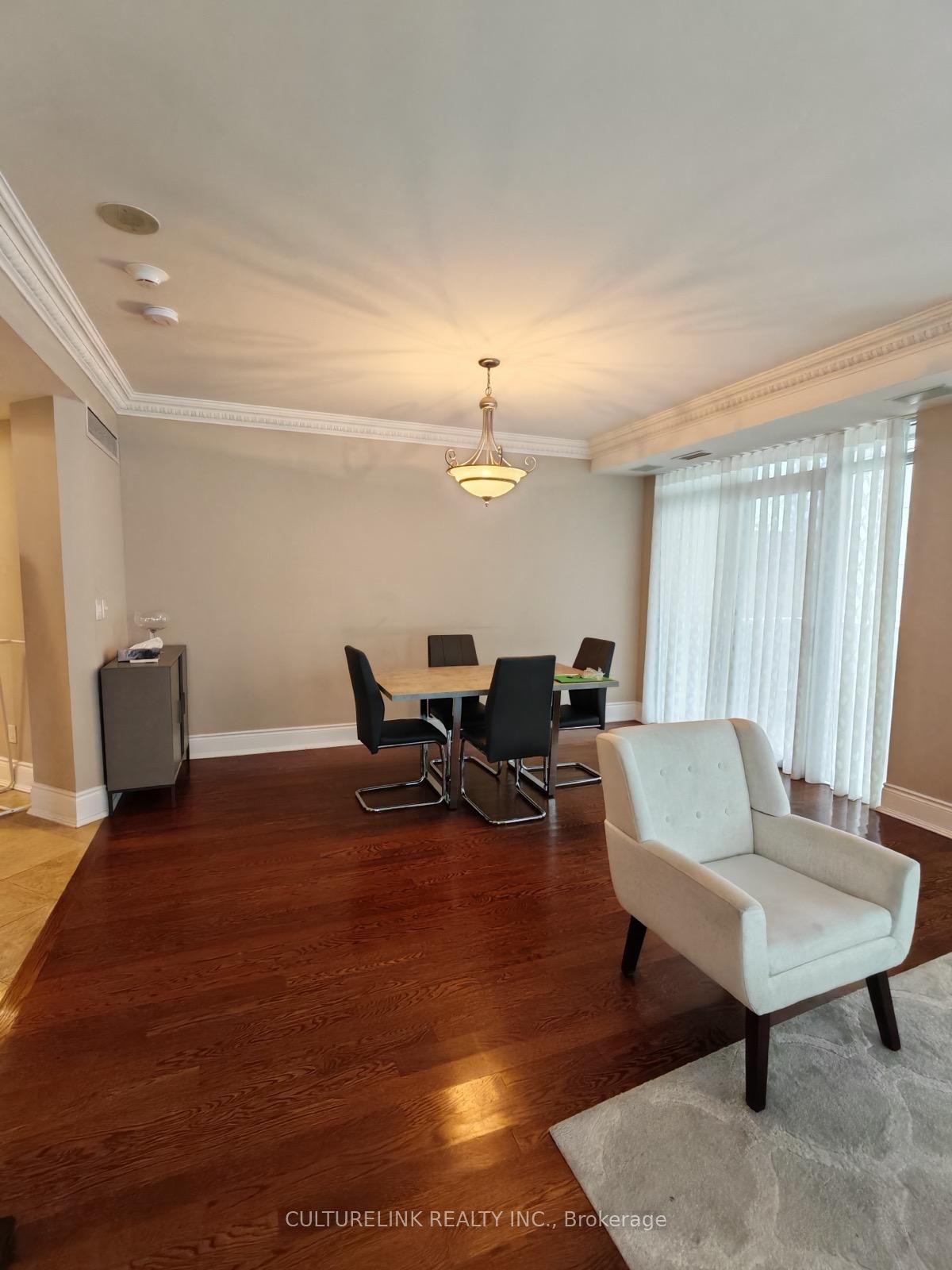10 Bellair Street 902, Toronto, ON M5R 3T8 photo 3