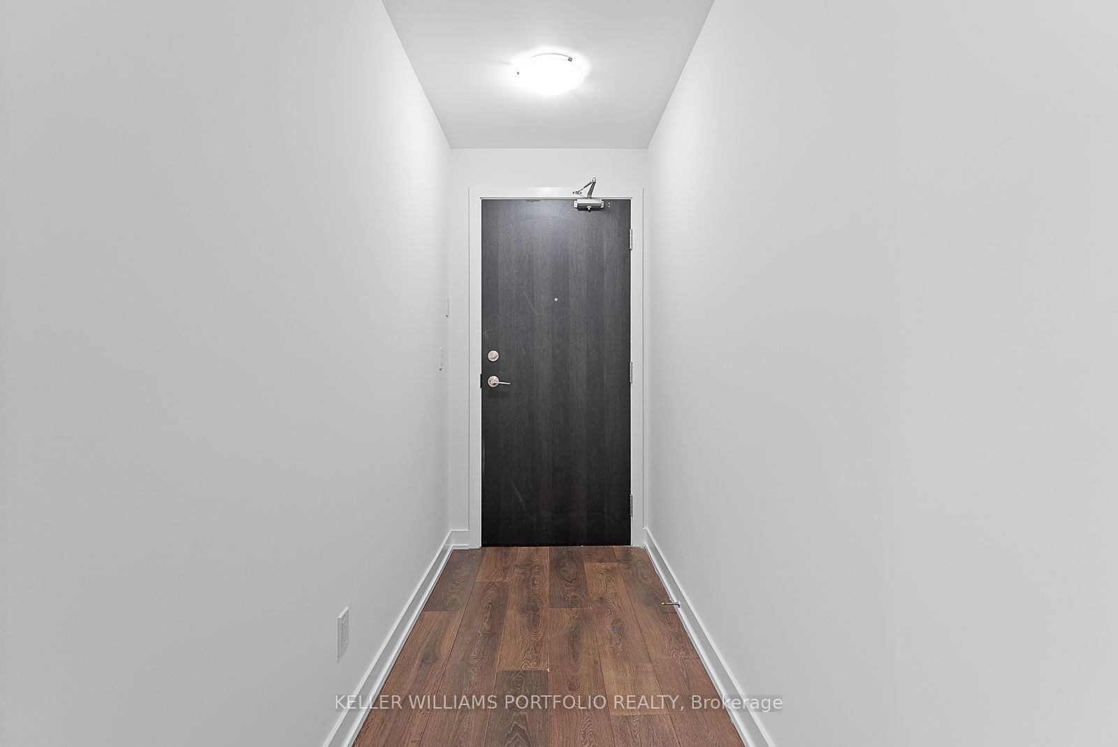 50 Bruyeres Mews 1009, Toronto, ON M5V 0H8 photo 2