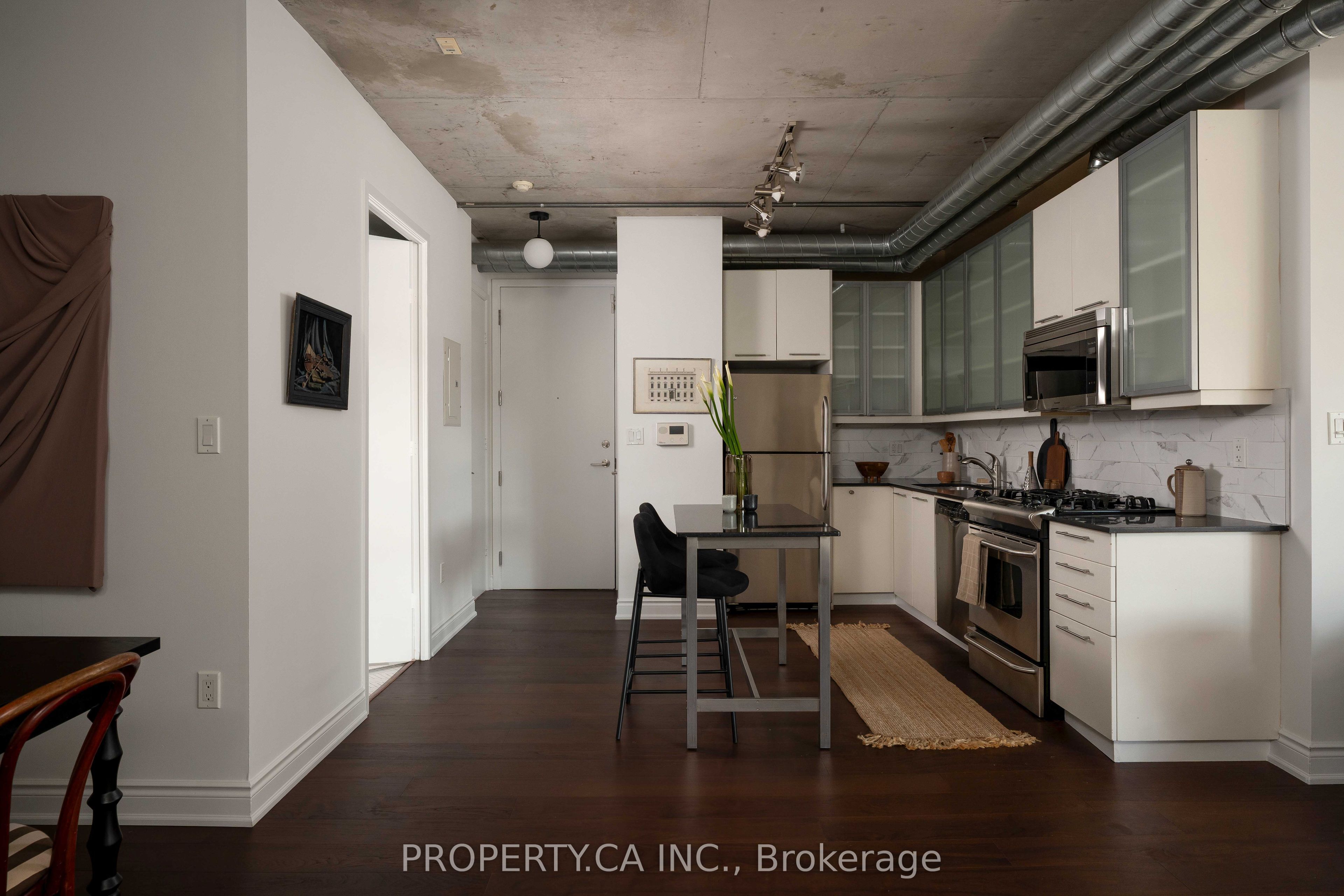 533 Richmond Street W 605, Toronto, ON M5V 3Y1 photo 4