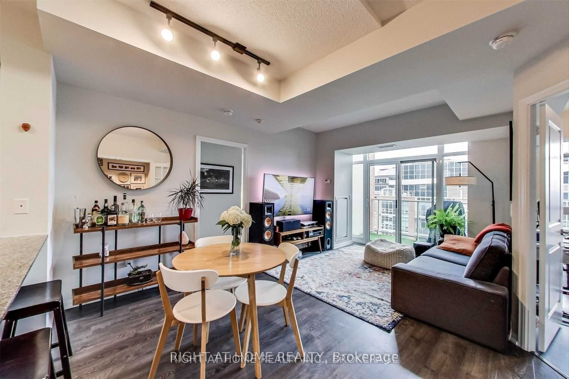 75 East Liberty Street 2401, Toronto, ON M6K 0A2 photo 2