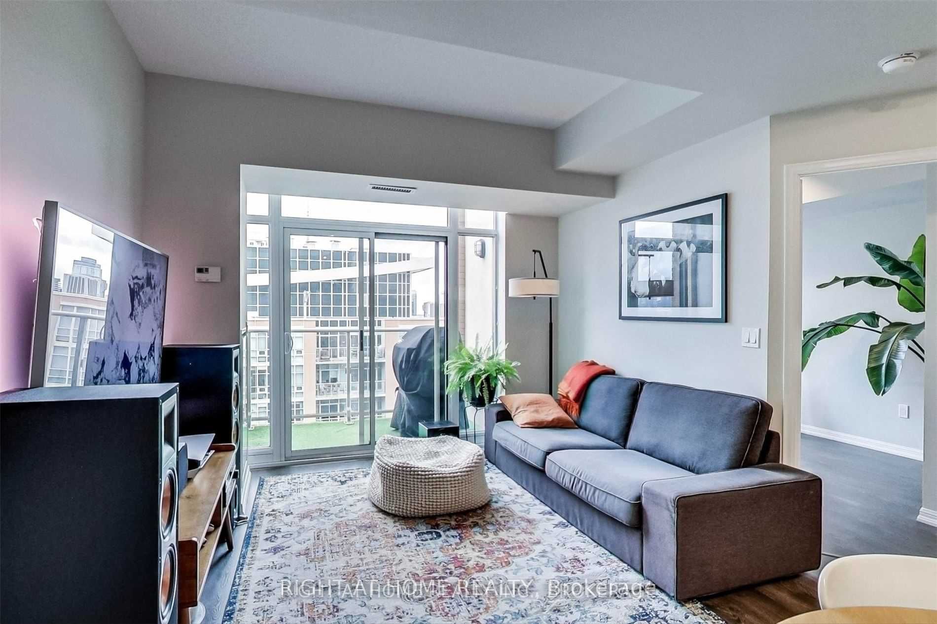 75 East Liberty Street 2401, Toronto, ON M6K 0A2 photo 4