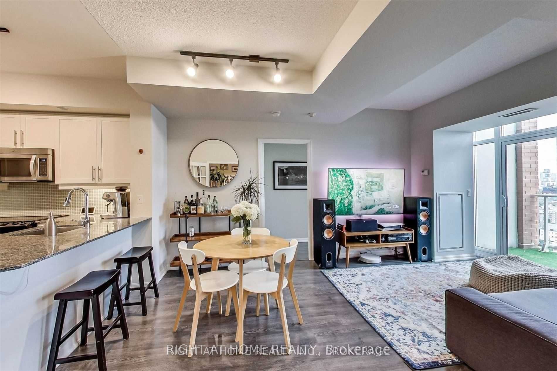 75 East Liberty Street 2401, Toronto, ON M6K 0A2 photo 5