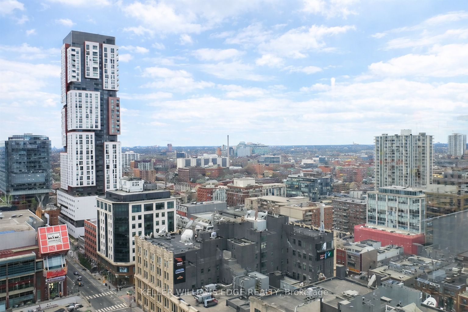 30 Nelson Street 2009, Toronto, ON M5V 0H4