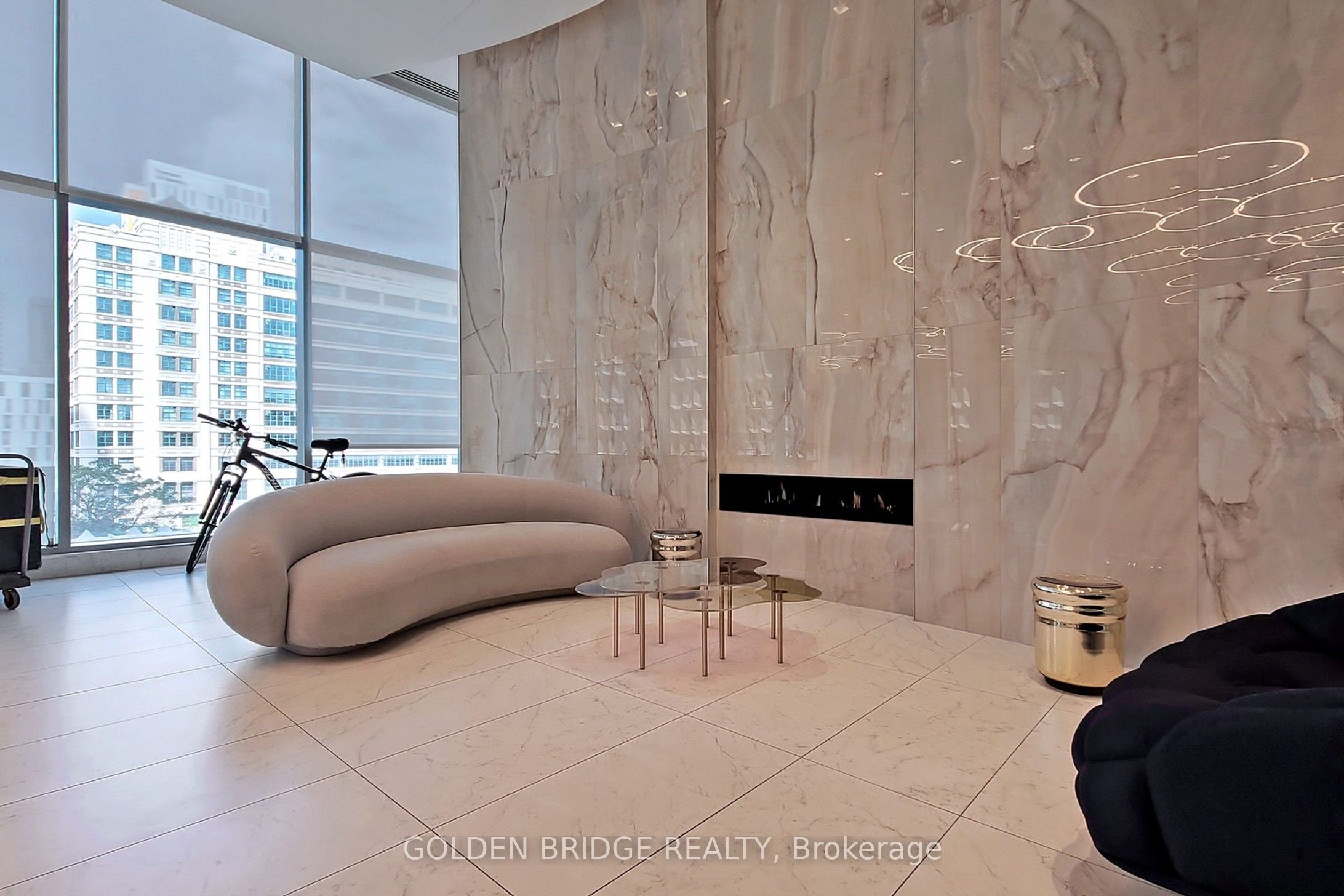 251 Jarvis Street 2410, Toronto, ON M5B 2C2 photo 5