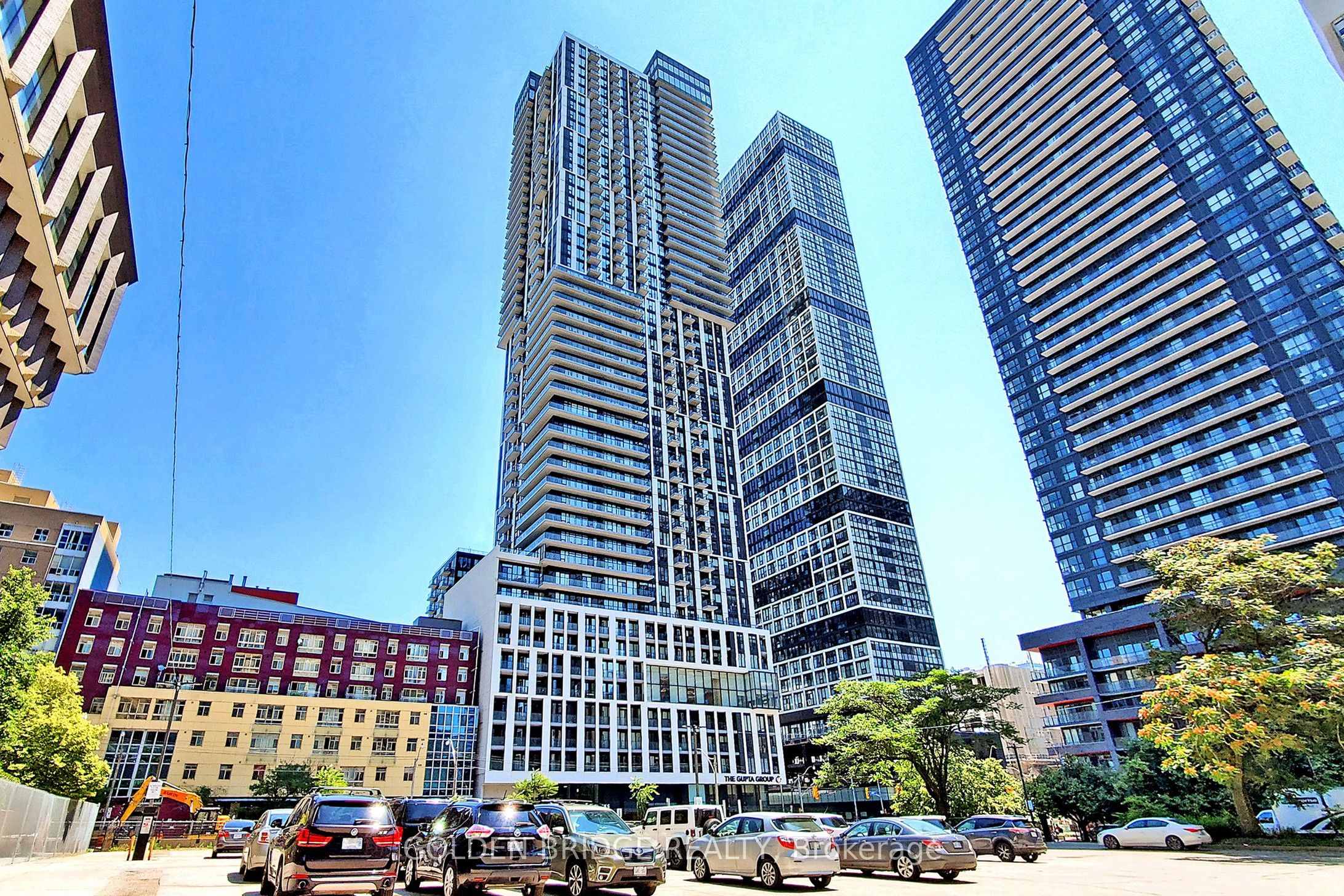 251 Jarvis Street 2410, Toronto, ON M5B 2C2 photo 2