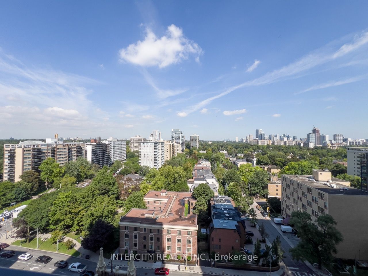 99 Foxbar Road 1608, Toronto, ON M4V 0B2 photo 5