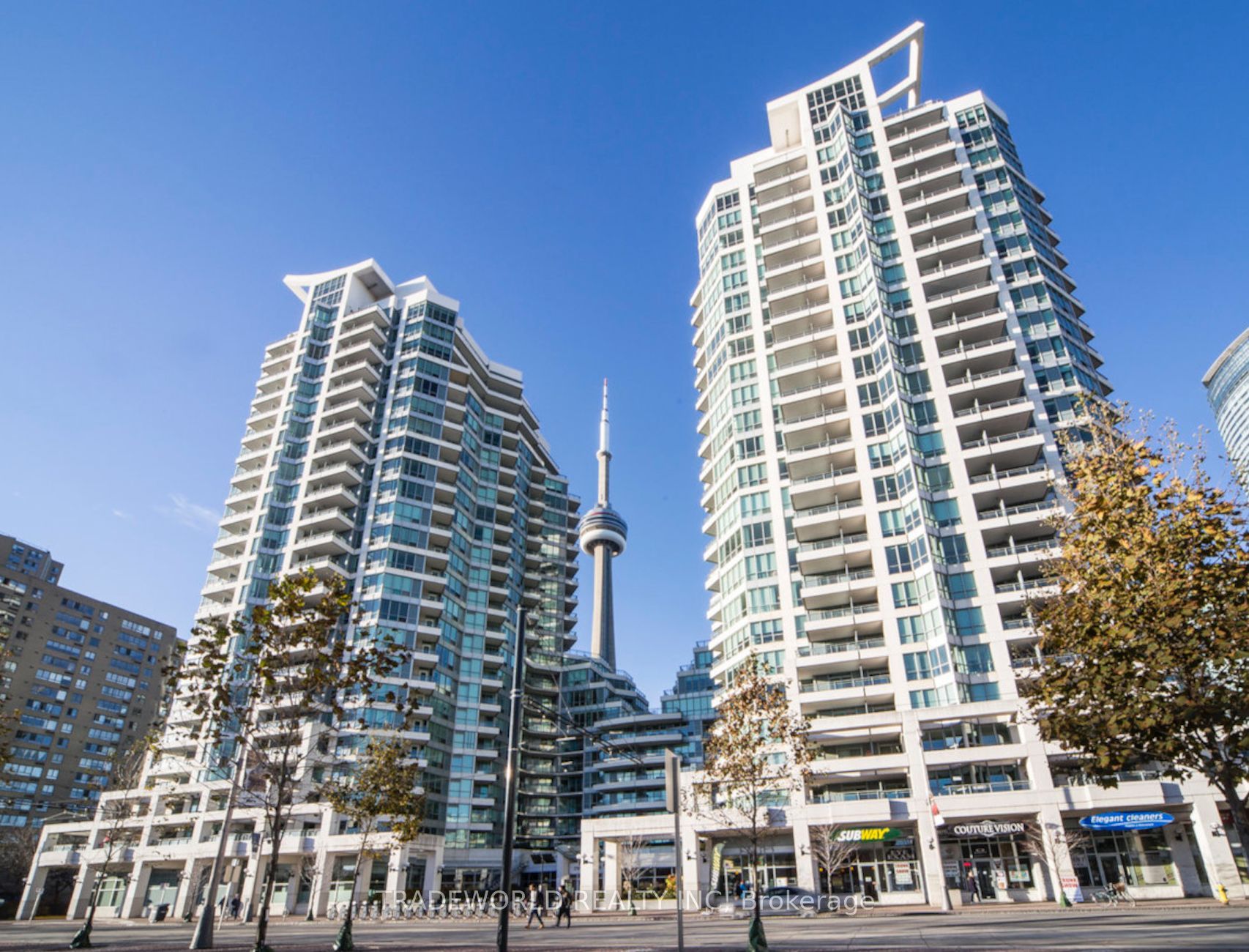 228 Queens Quay W 2308, Toronto, ON M5J 2X1