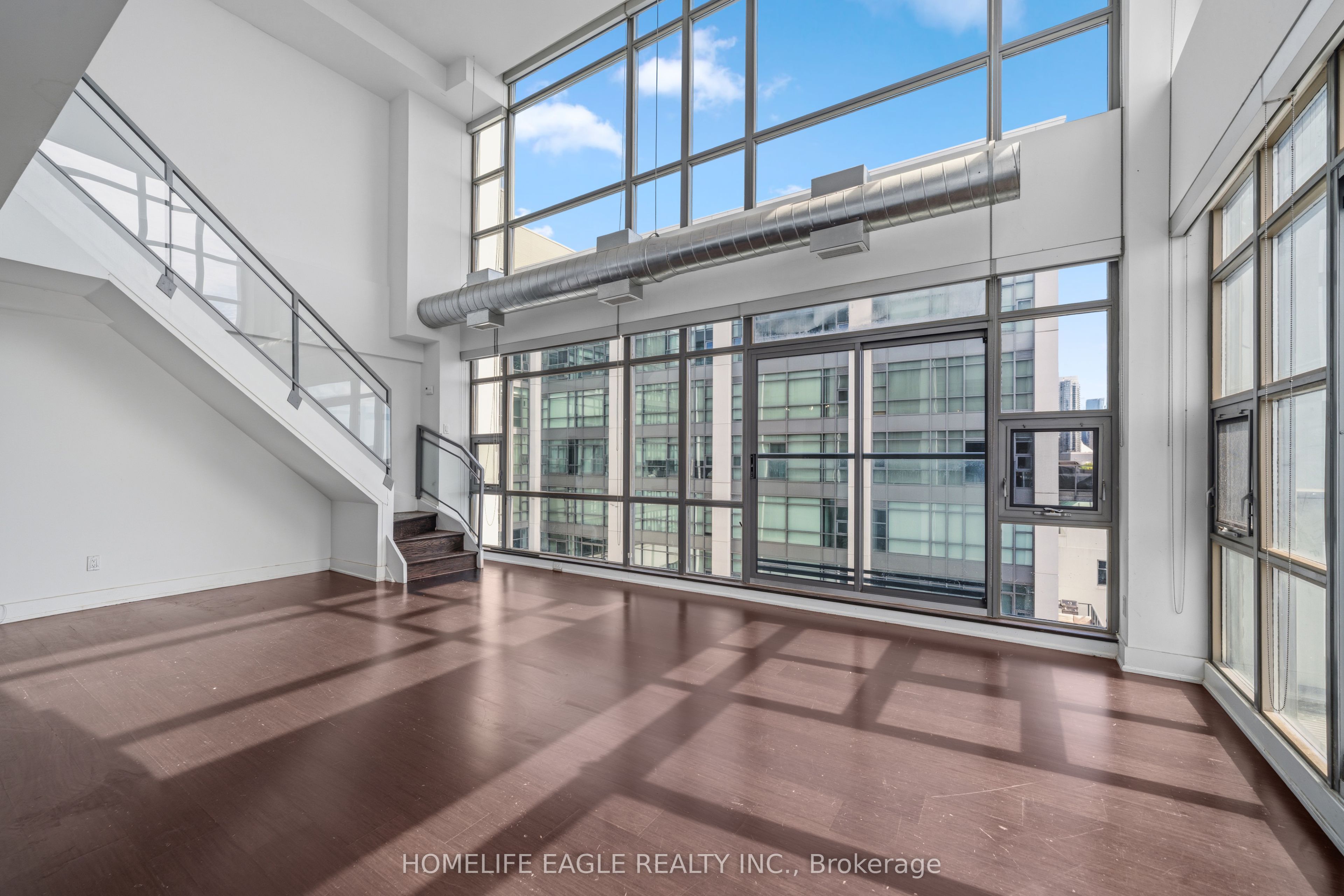 637 Lake Shore Boulevard W 805, Toronto, ON M5V 3J6 photo 5