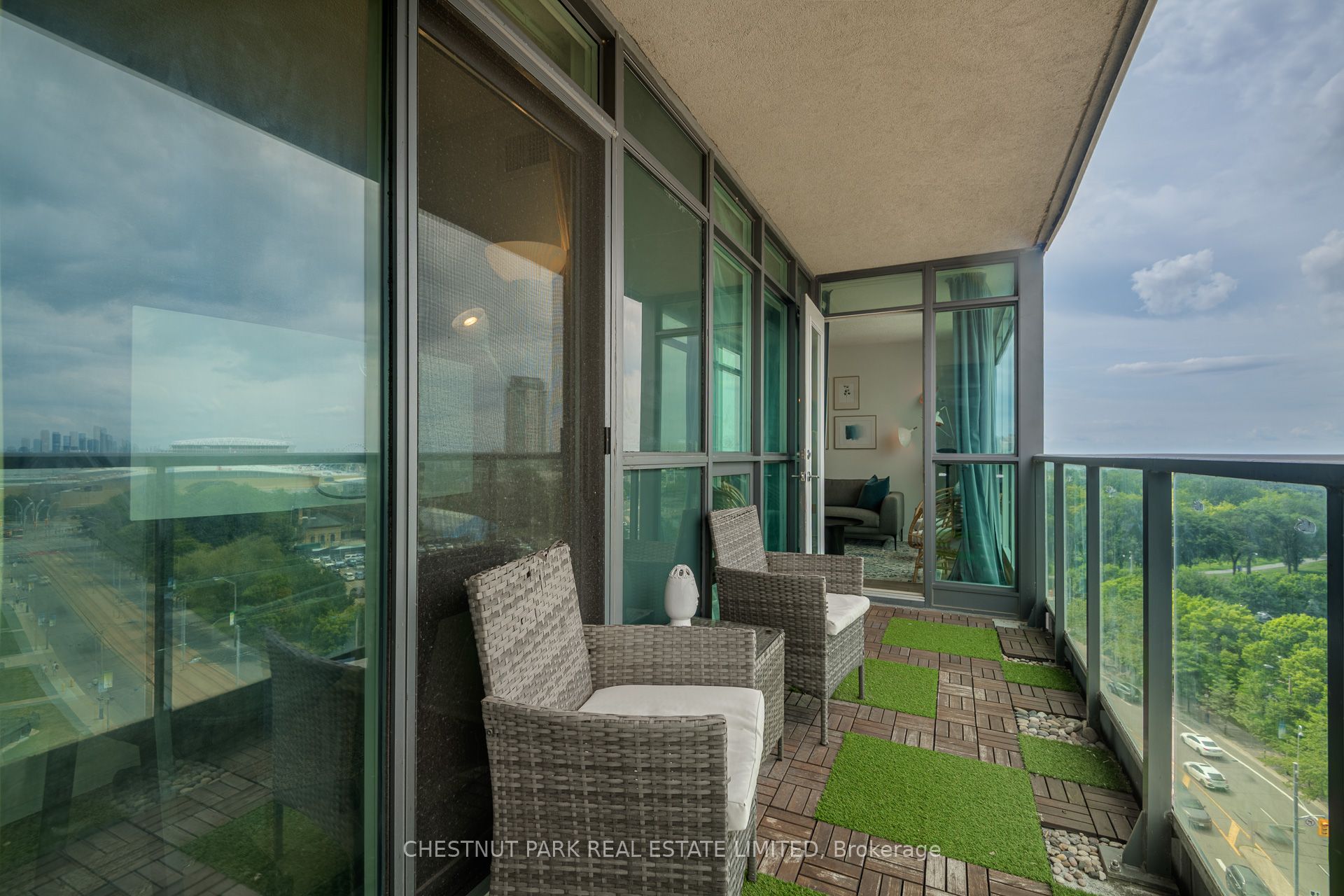 231 Fort York Boulevard 1110, Toronto, ON M5V 1B2 photo 5