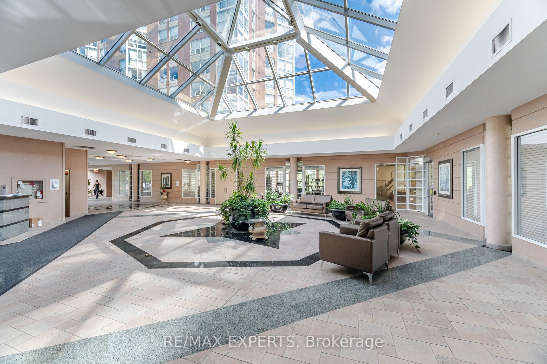 7 Concorde Place 3610, Toronto, ON M3C 3N4 photo 4