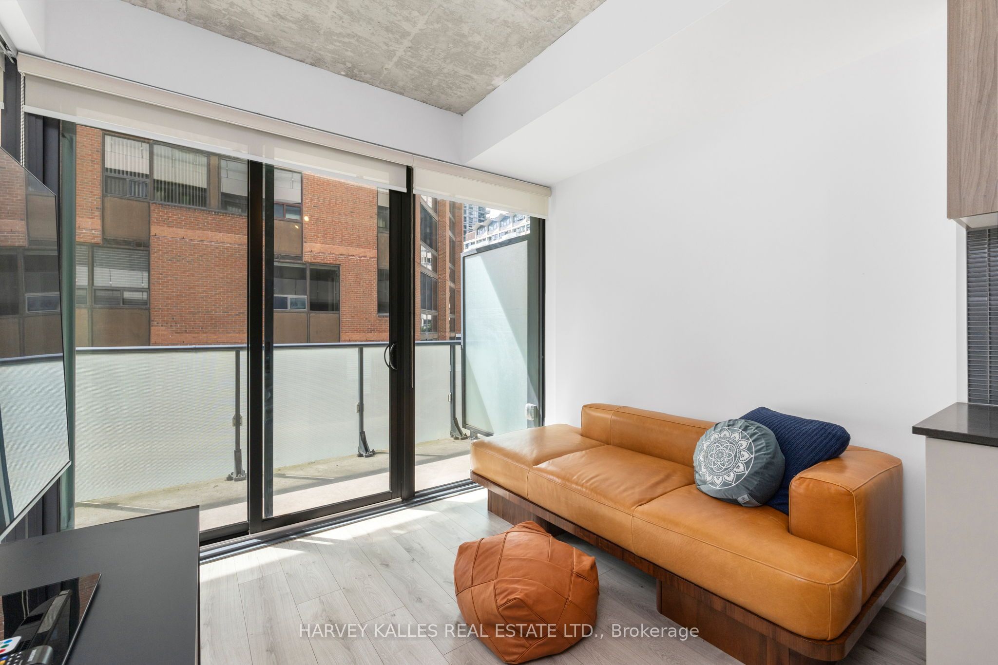 161 Roehampton Avenue 523, Toronto, ON M4P 0C8 photo 5