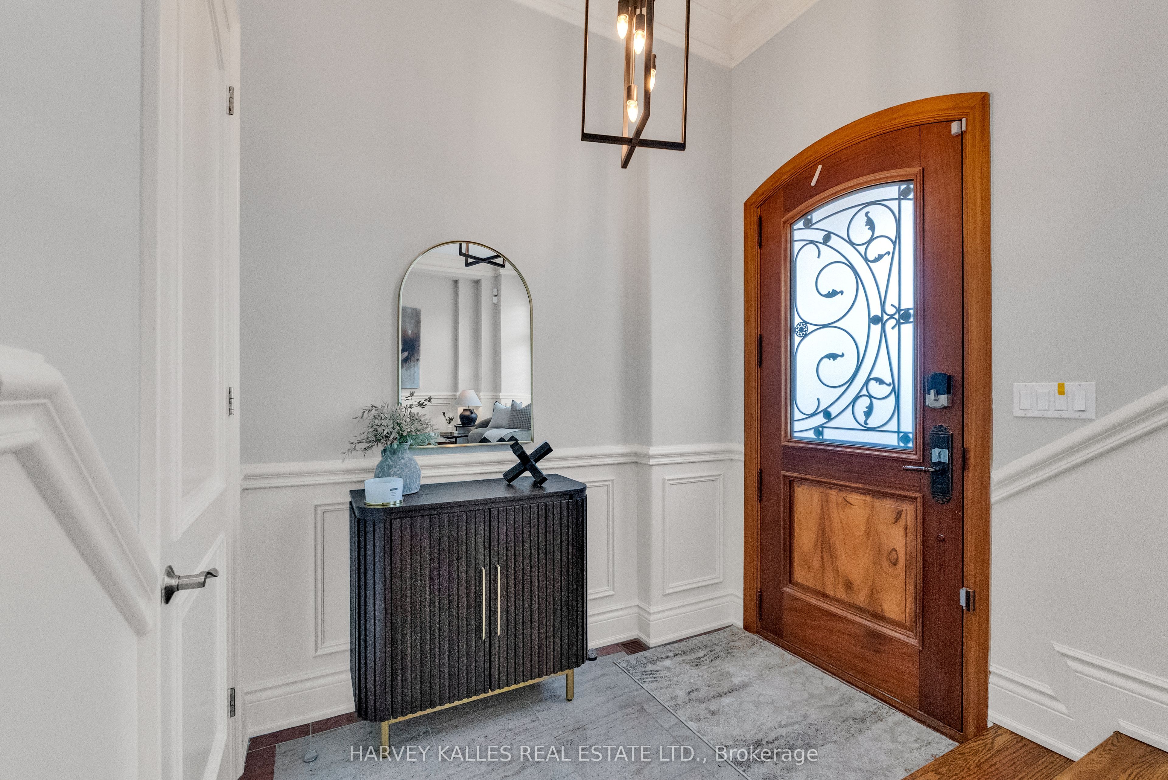 168 Roe Avenue, Toronto, ON M5M 2J2 photo 5