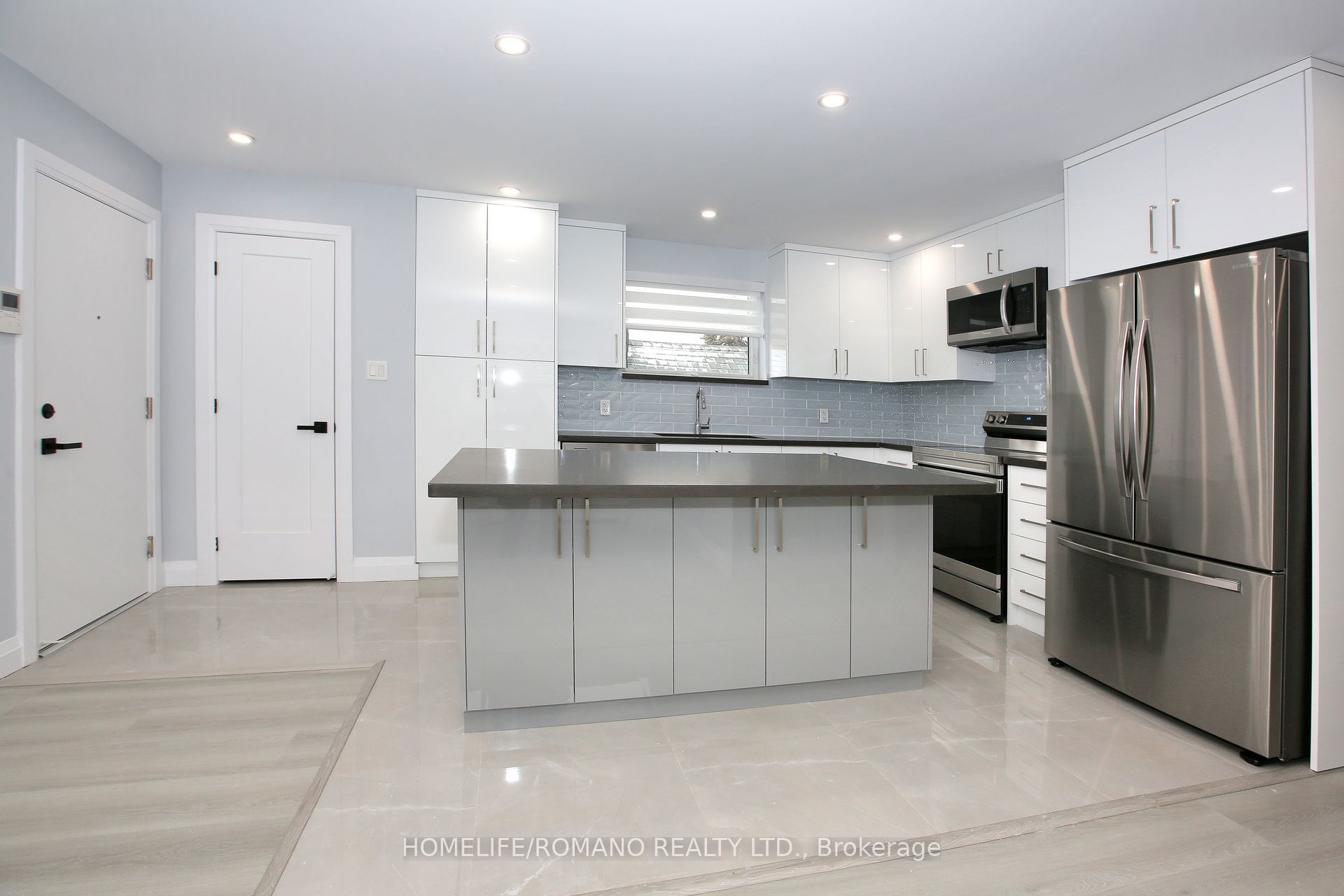 177 Robina Avenue A, Toronto, ON M6C 3Y8
