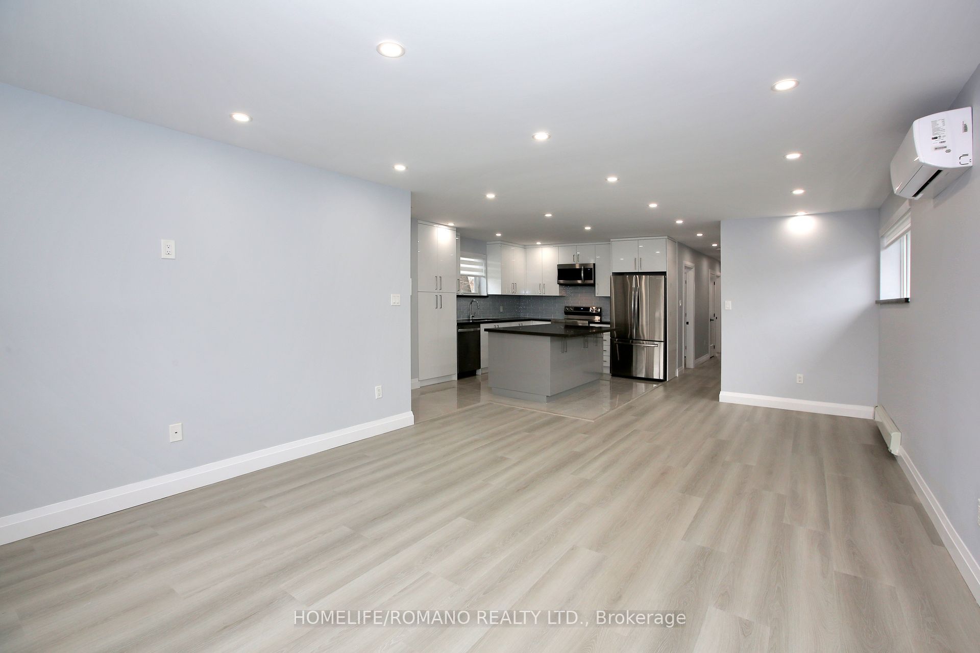 177 Robina Avenue A, Toronto, ON M6C 3Y8 photo 4