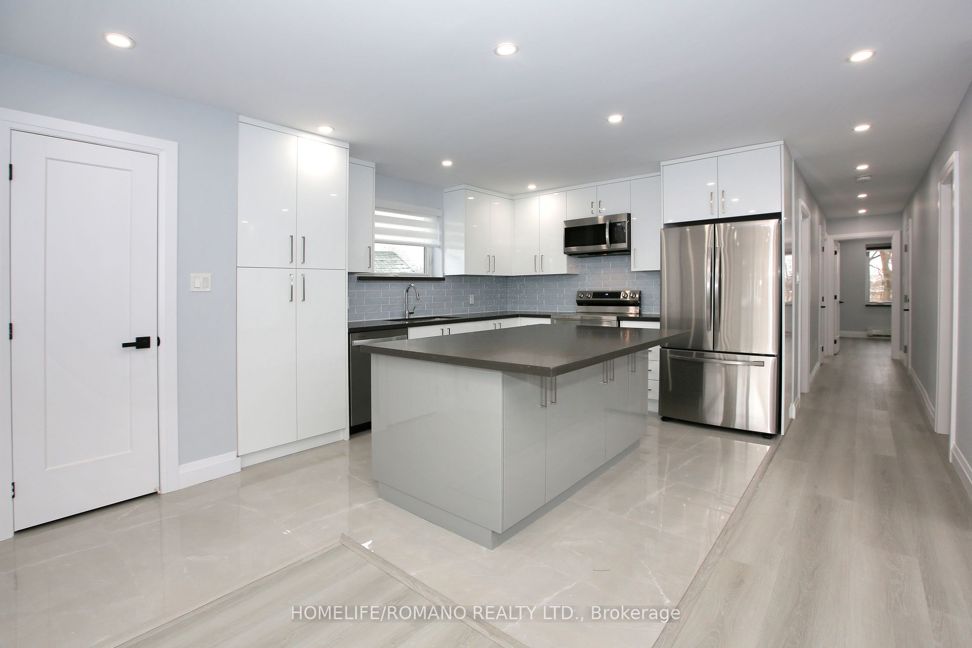 177 Robina Avenue A, Toronto, ON M6C 3Y8 photo 5