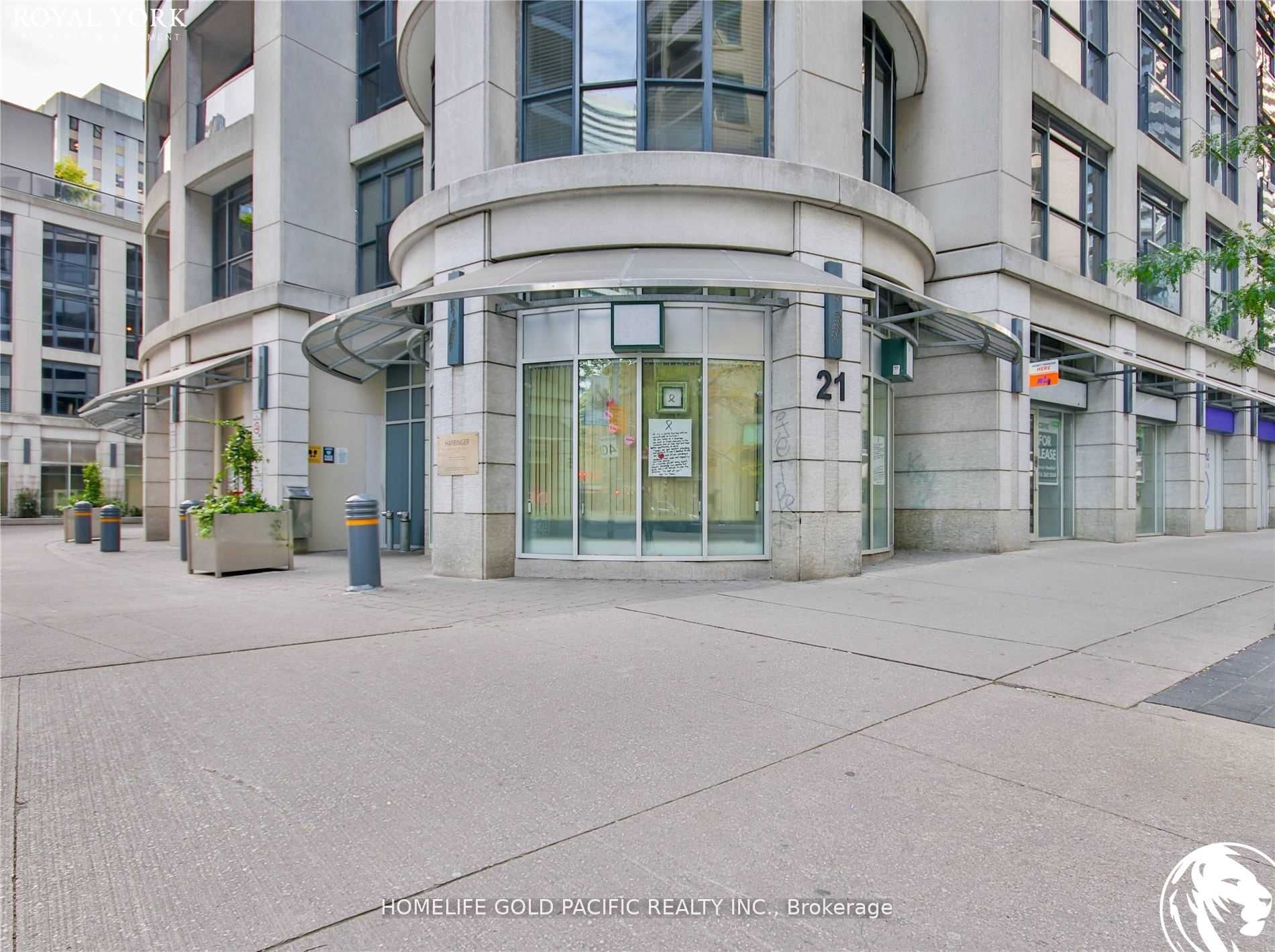 21 Carlton Street 2704, Toronto, ON M5B 1L3 photo 2