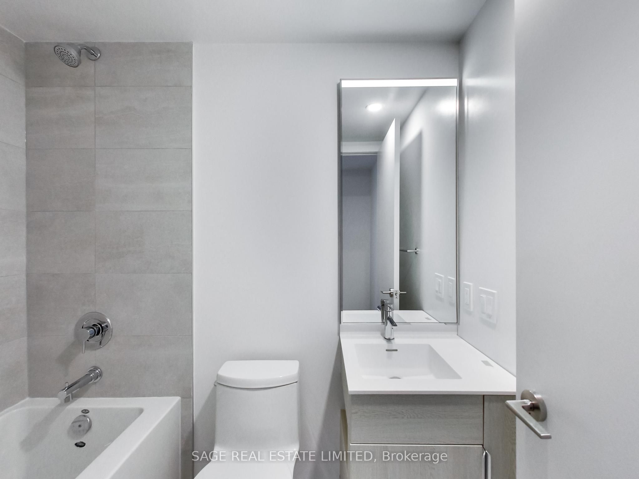 28 Eastern Avenue 704, Toronto, ON M5A 0Y2 photo 5