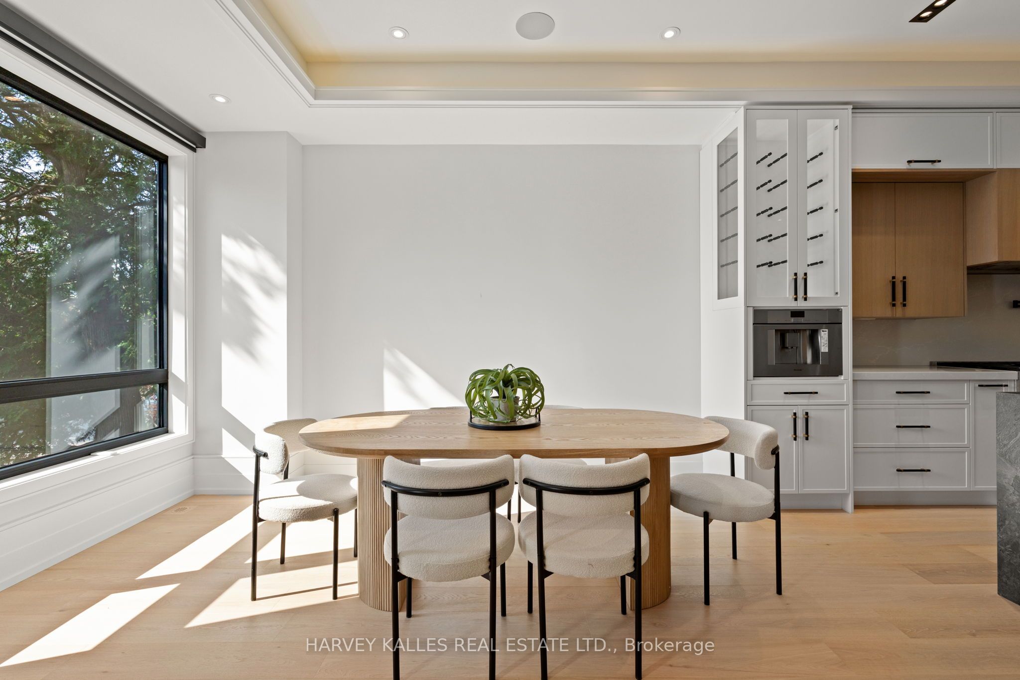 199 Arlington Avenue, Toronto, ON M6C 2Z4 photo 4