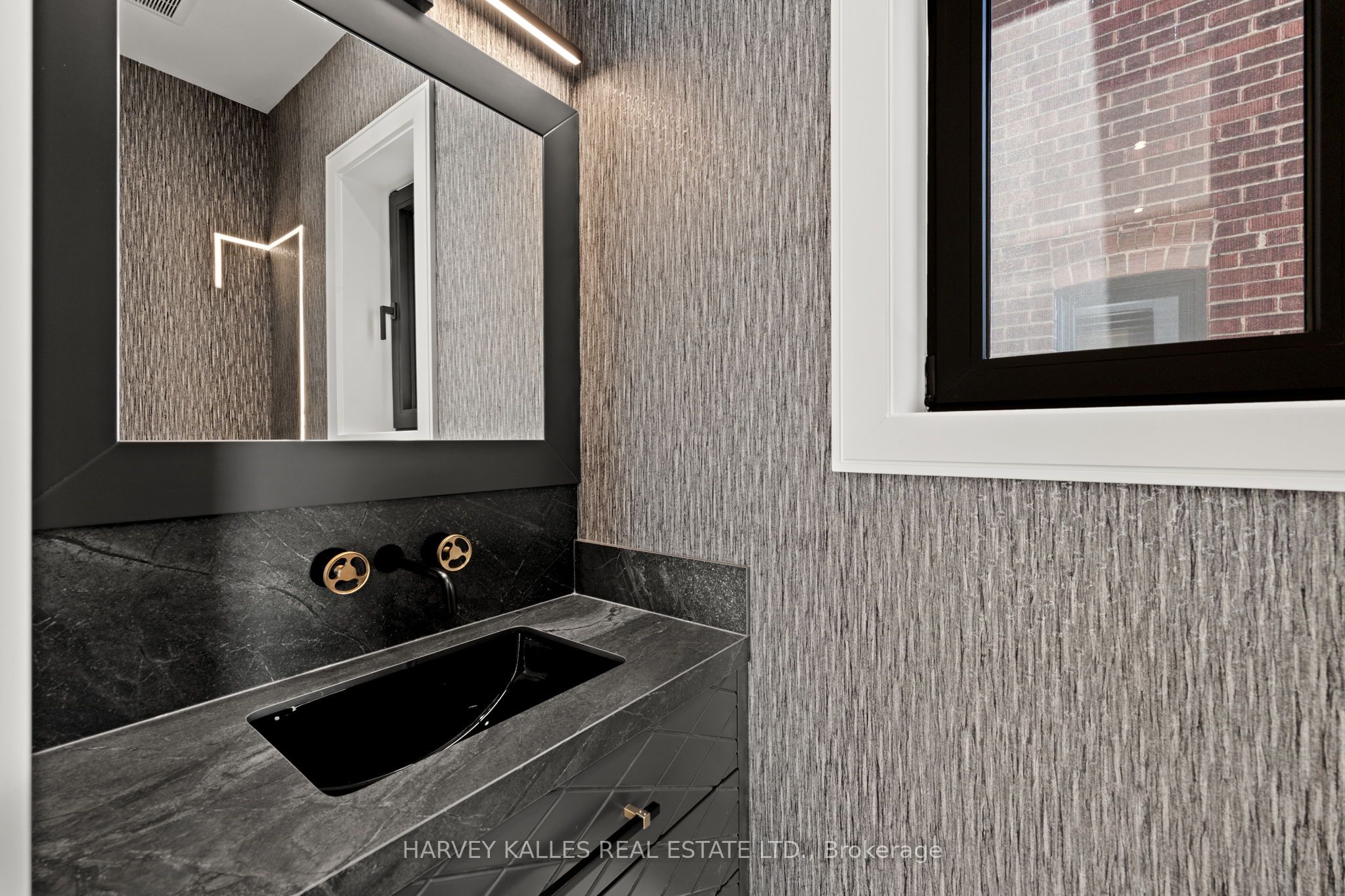199 Arlington Avenue, Toronto, ON M6C 2Z4 photo 5