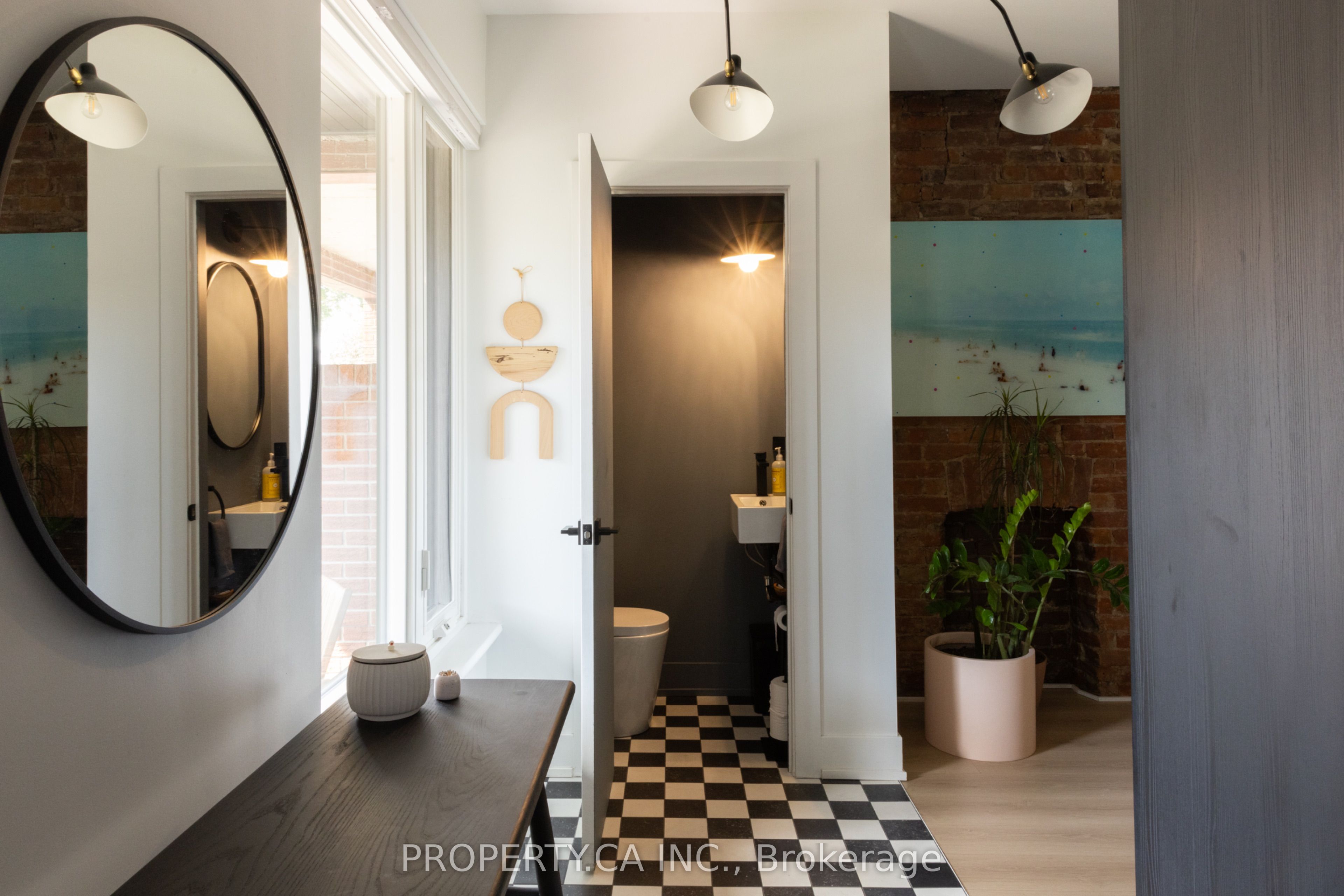 301 Grace Street, Toronto, ON M6G 3A7 photo 4