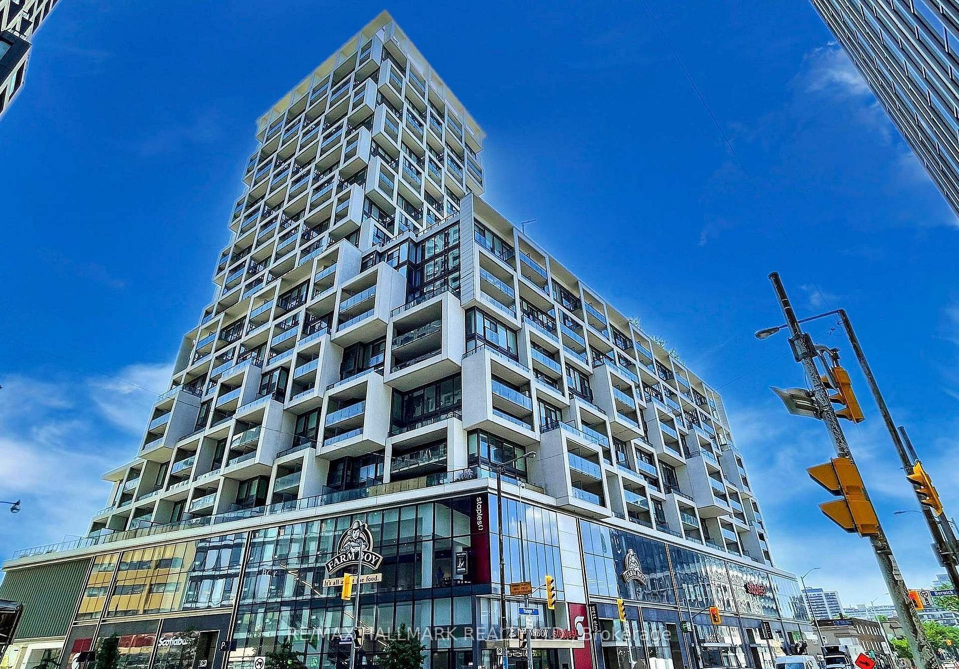 5 Soudan Avenue 1506, Toronto, ON M4S 0B1