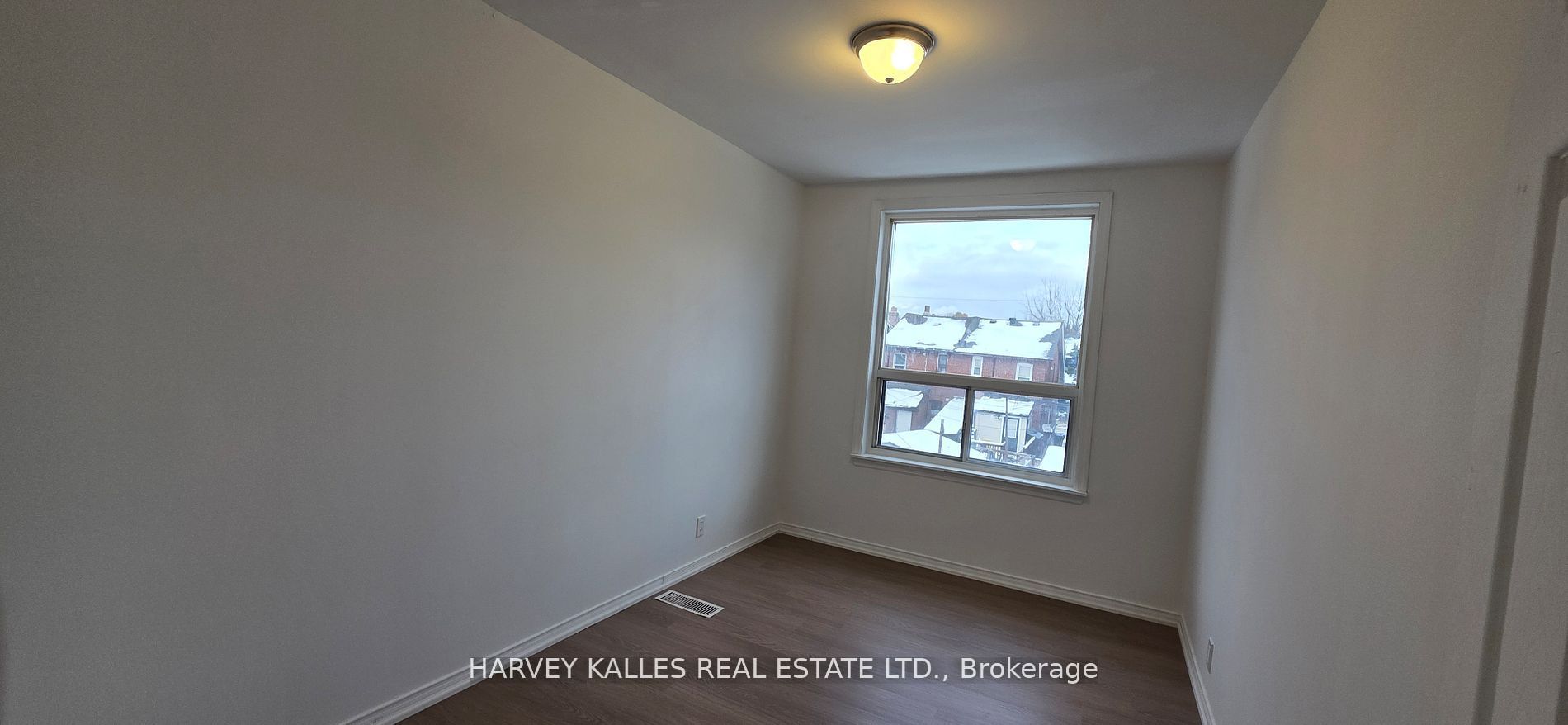 1767 Dufferin Street, Toronto, ON M6E 3N9 photo 5