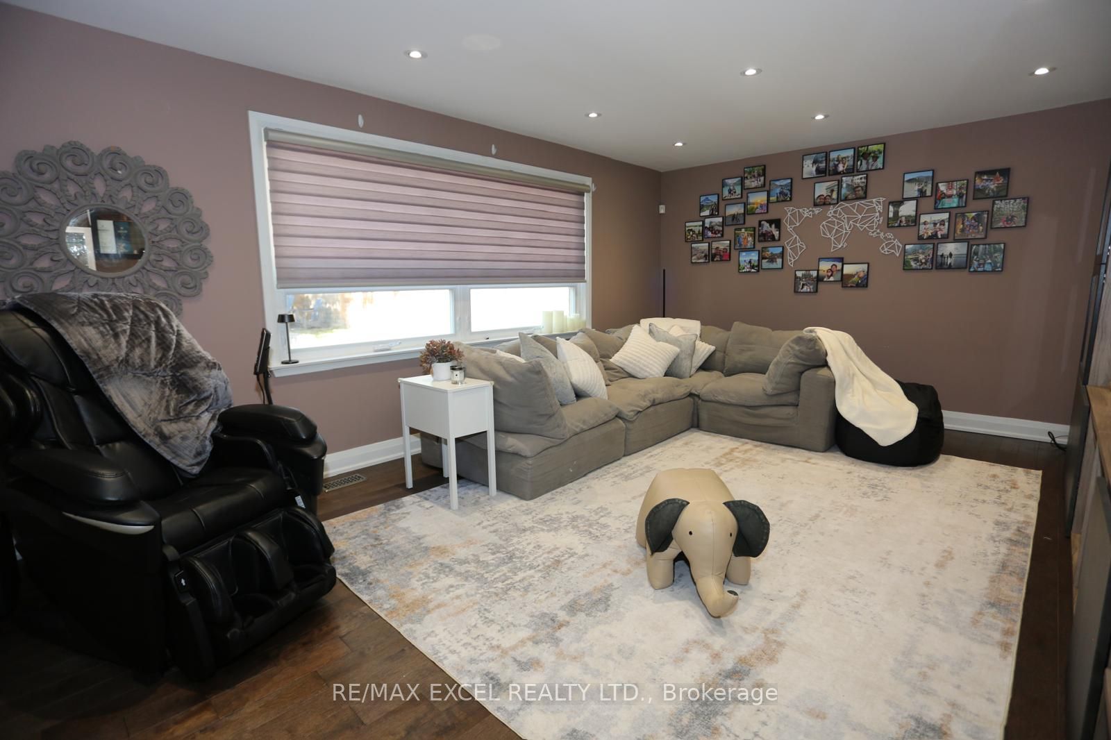 16 Aldenham Crescent, Toronto, ON M3A 1S2 photo 2