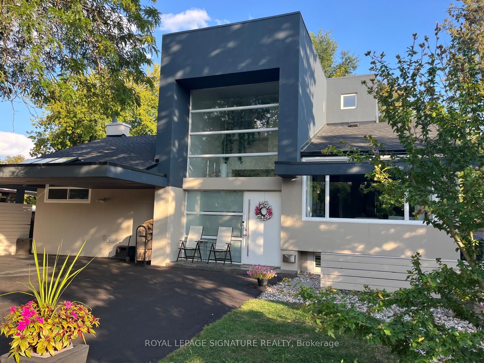 90 Berkinshaw Crescent, Toronto, ON M3B 2T2 photo 4