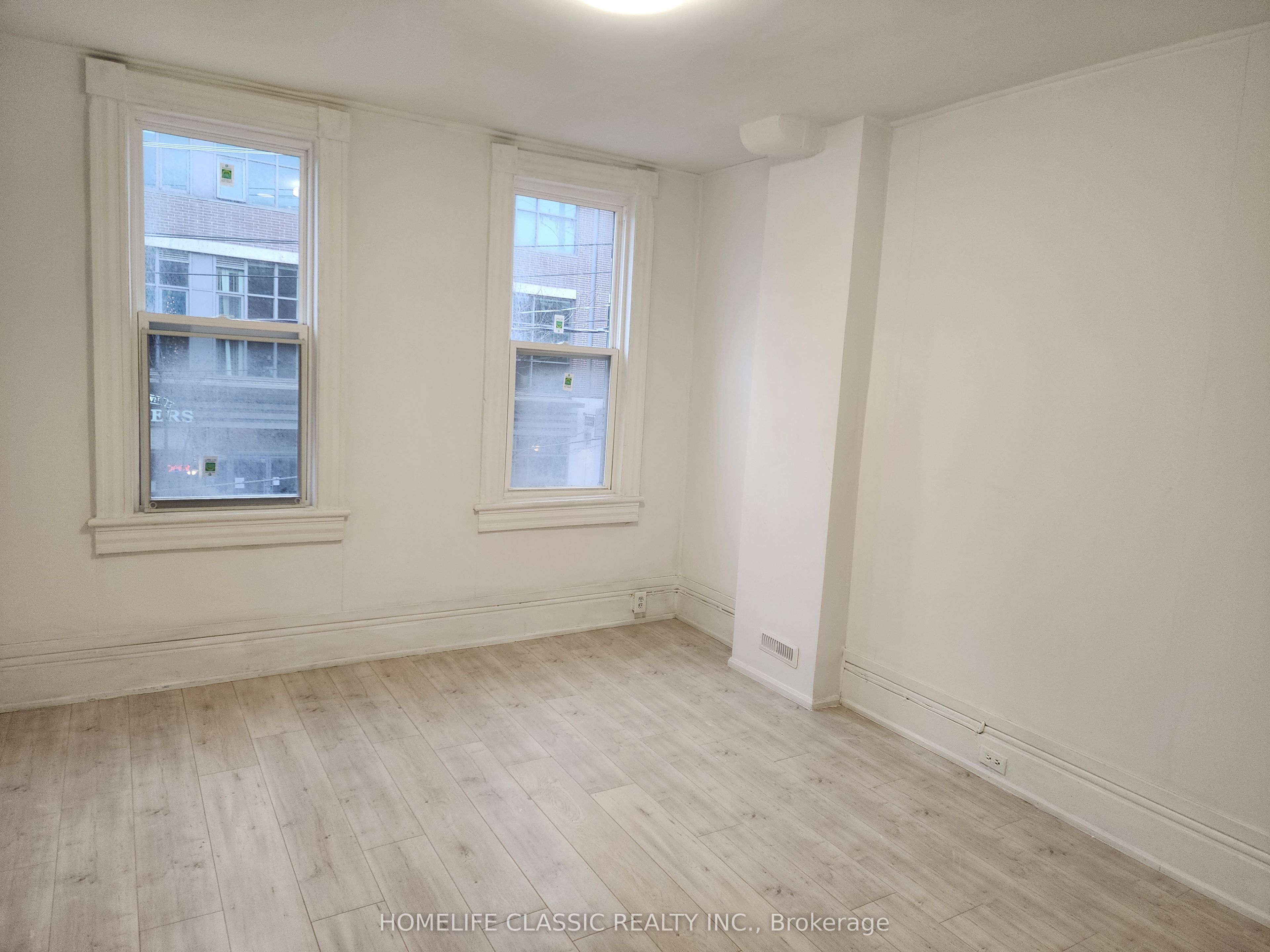 498 King Street E 2, Toronto, ON M5A 1M1 photo 2