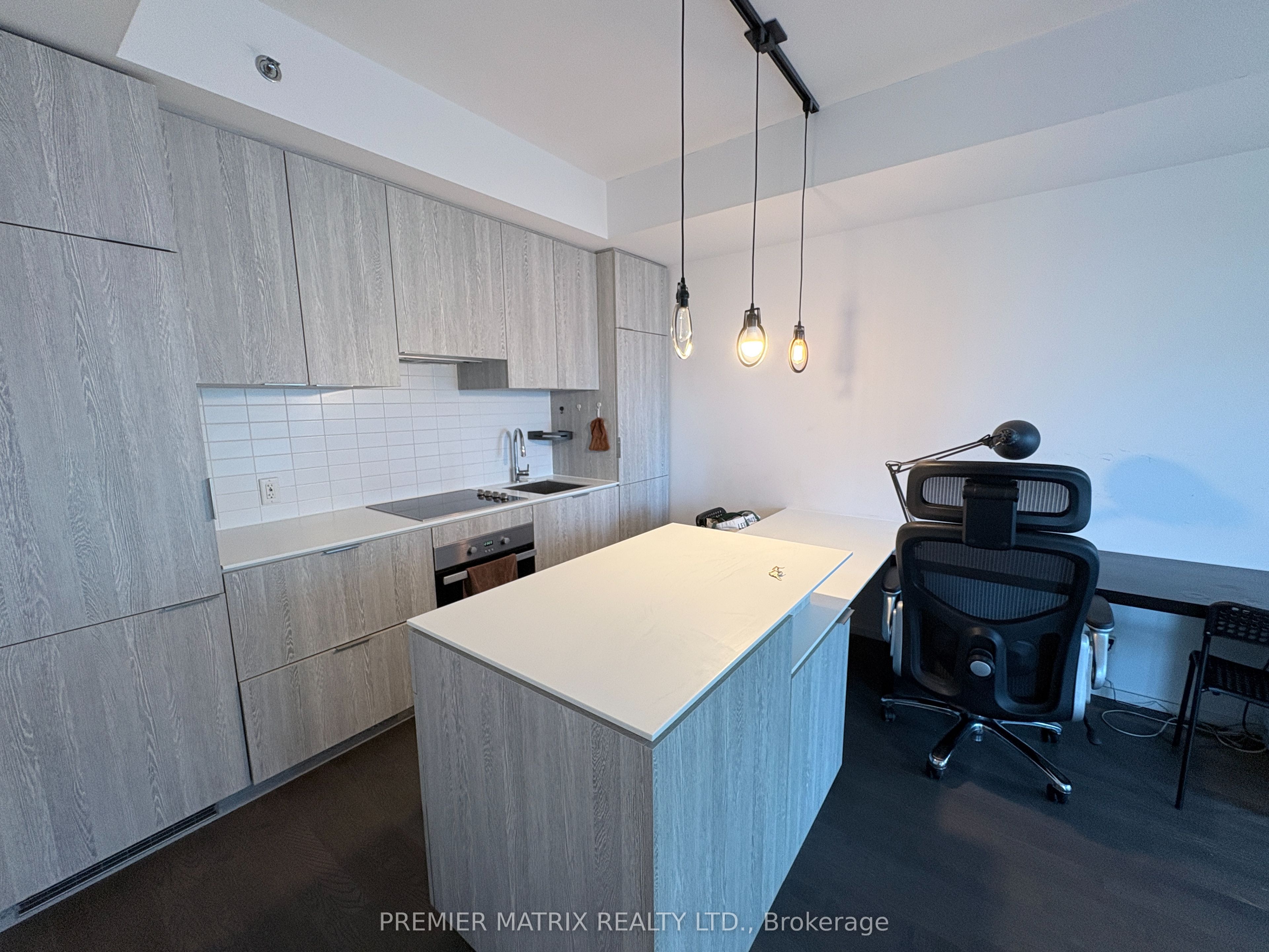 5 St Joseph Street 3001, Toronto, ON M4Y 1J6 photo 3