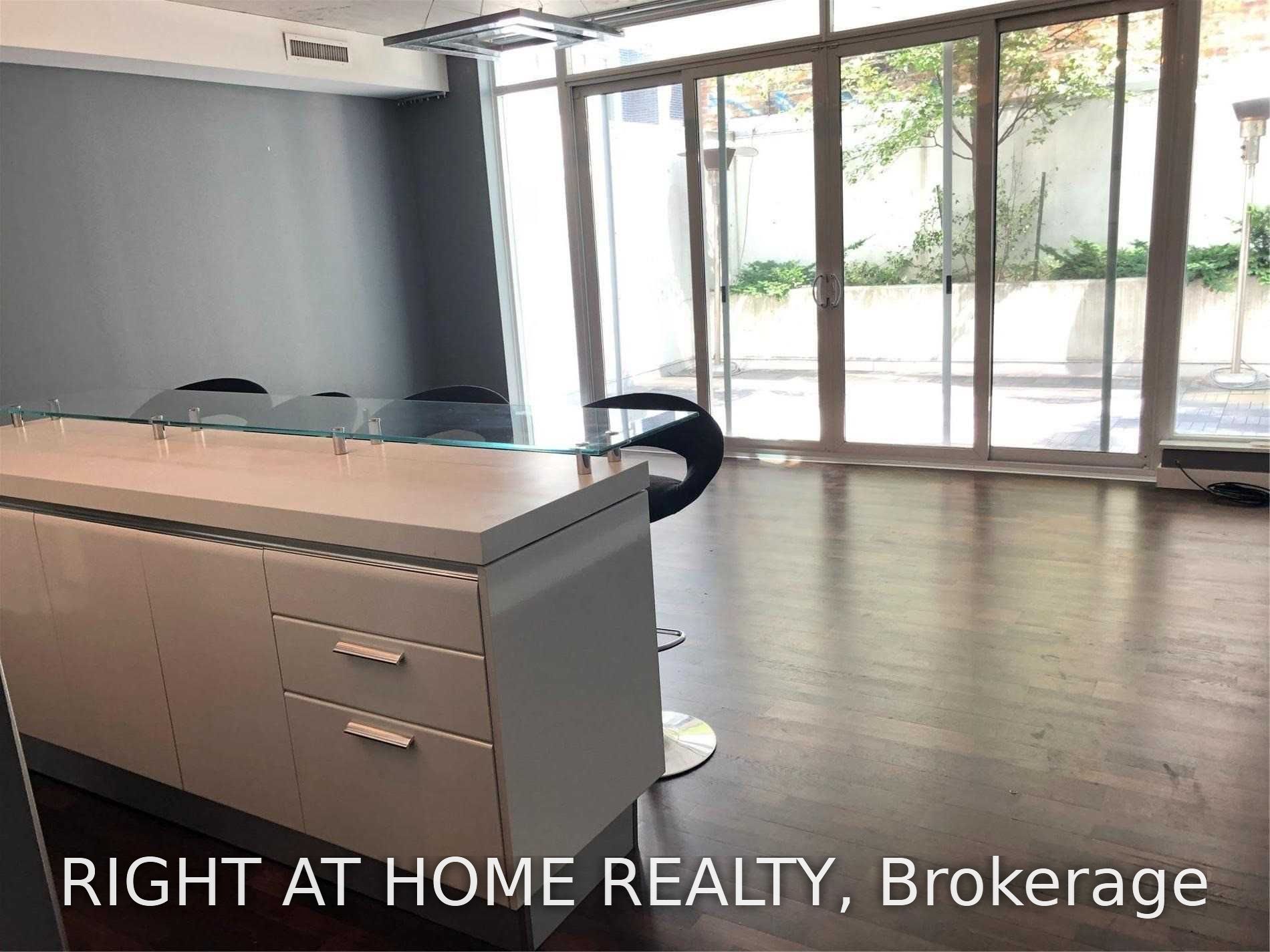 75 Portland Street 108, Toronto, ON M5V 2M9