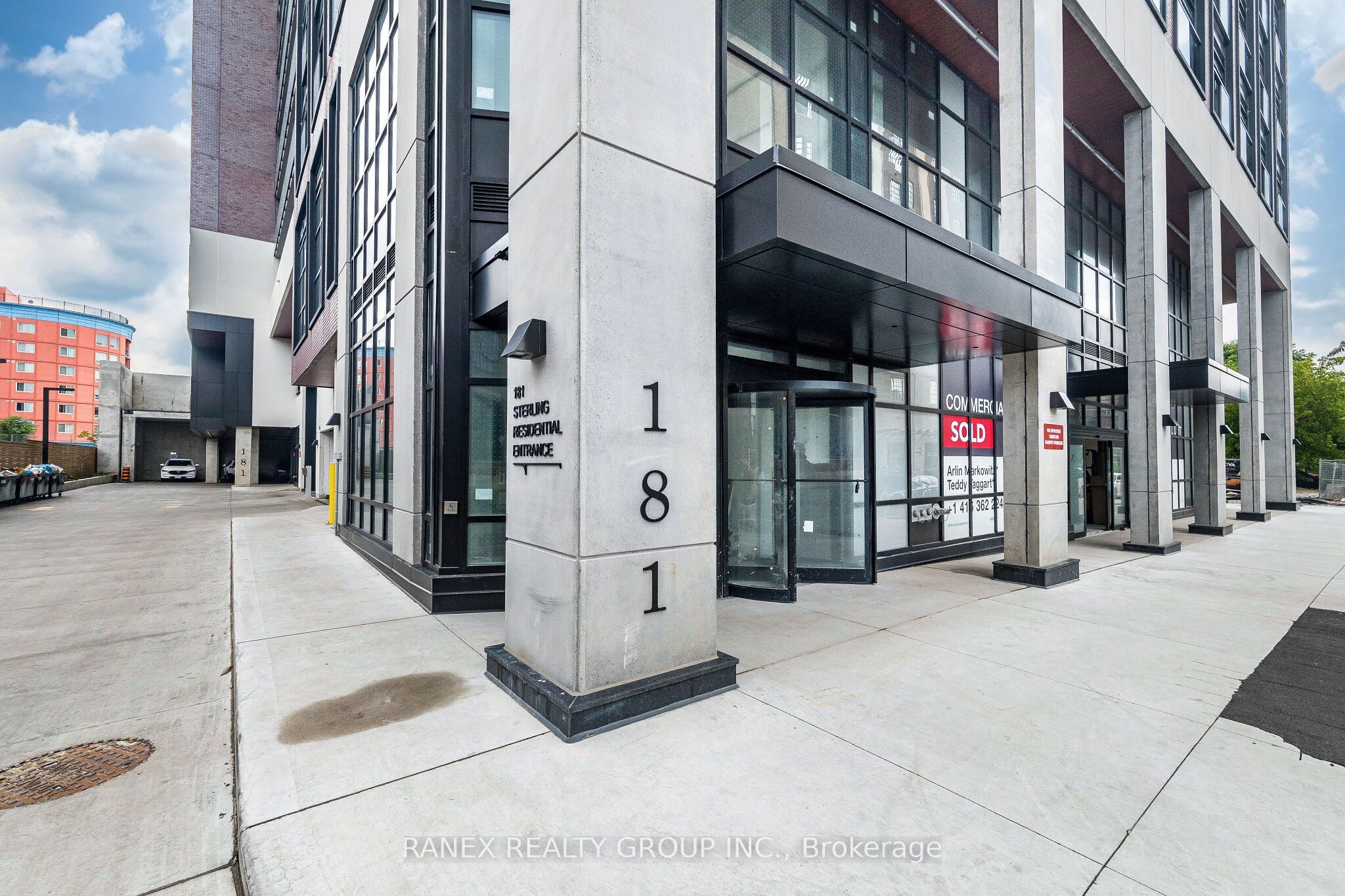 181 Sterling Road E 919, Toronto, ON M9R 2B2 photo 3