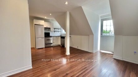660 Crawford Street 3rd Floor, Toronto, ON M6G 3K2 photo 2