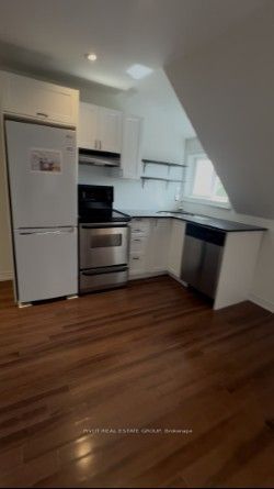 660 Crawford Street 3rd Floor, Toronto, ON M6G 3K2 photo 4