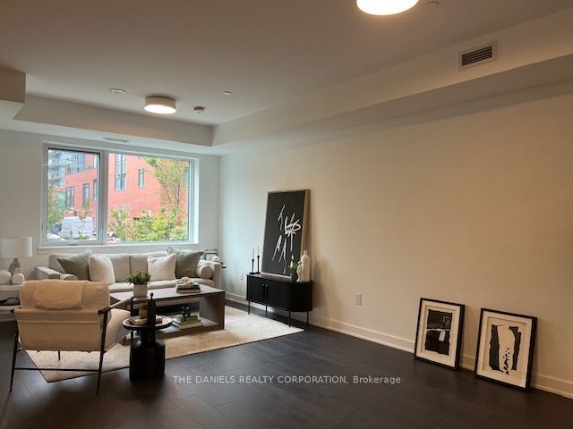 10 Oak Street 103, Toronto, ON M5A 0Z1 photo 5