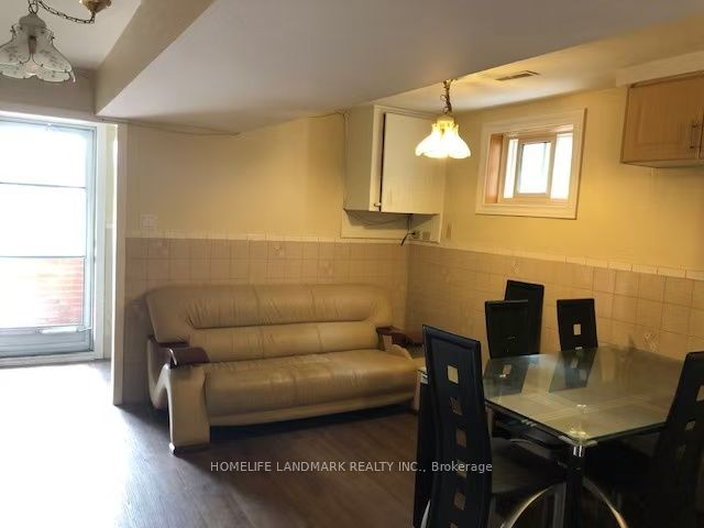 95 Shawnee(Basement) Circle, Toronto, ON M2H 2X9 photo 3