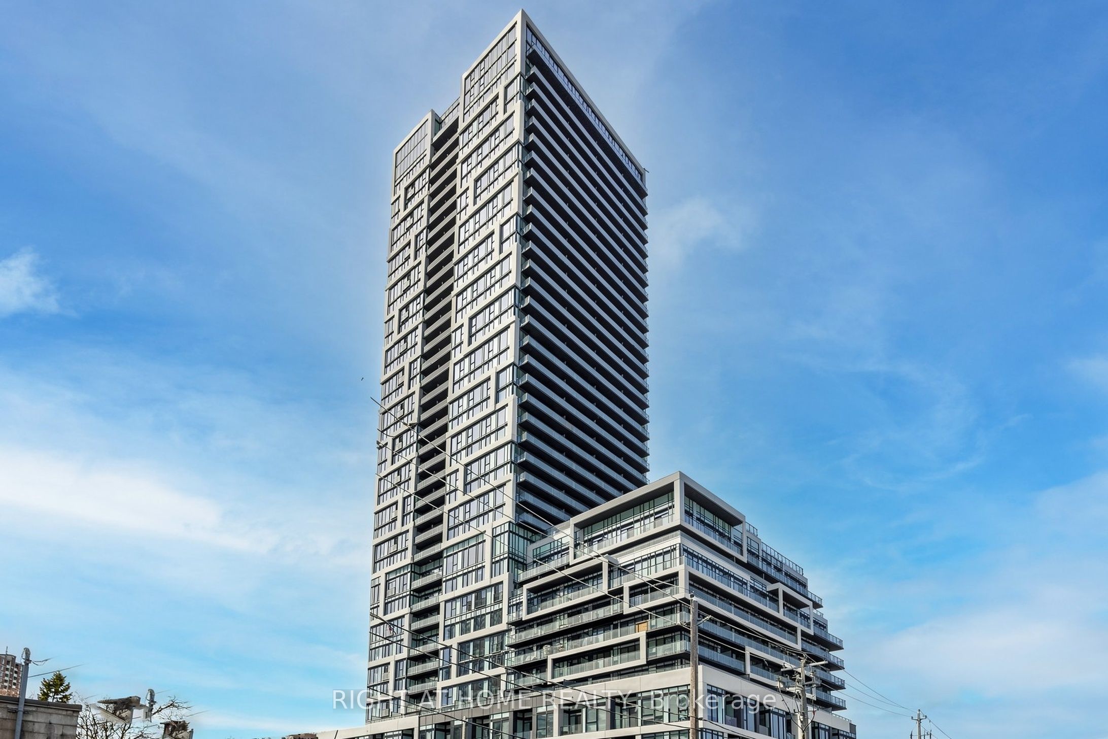 5 Defries Street 2502, Toronto, ON M5A 0W7