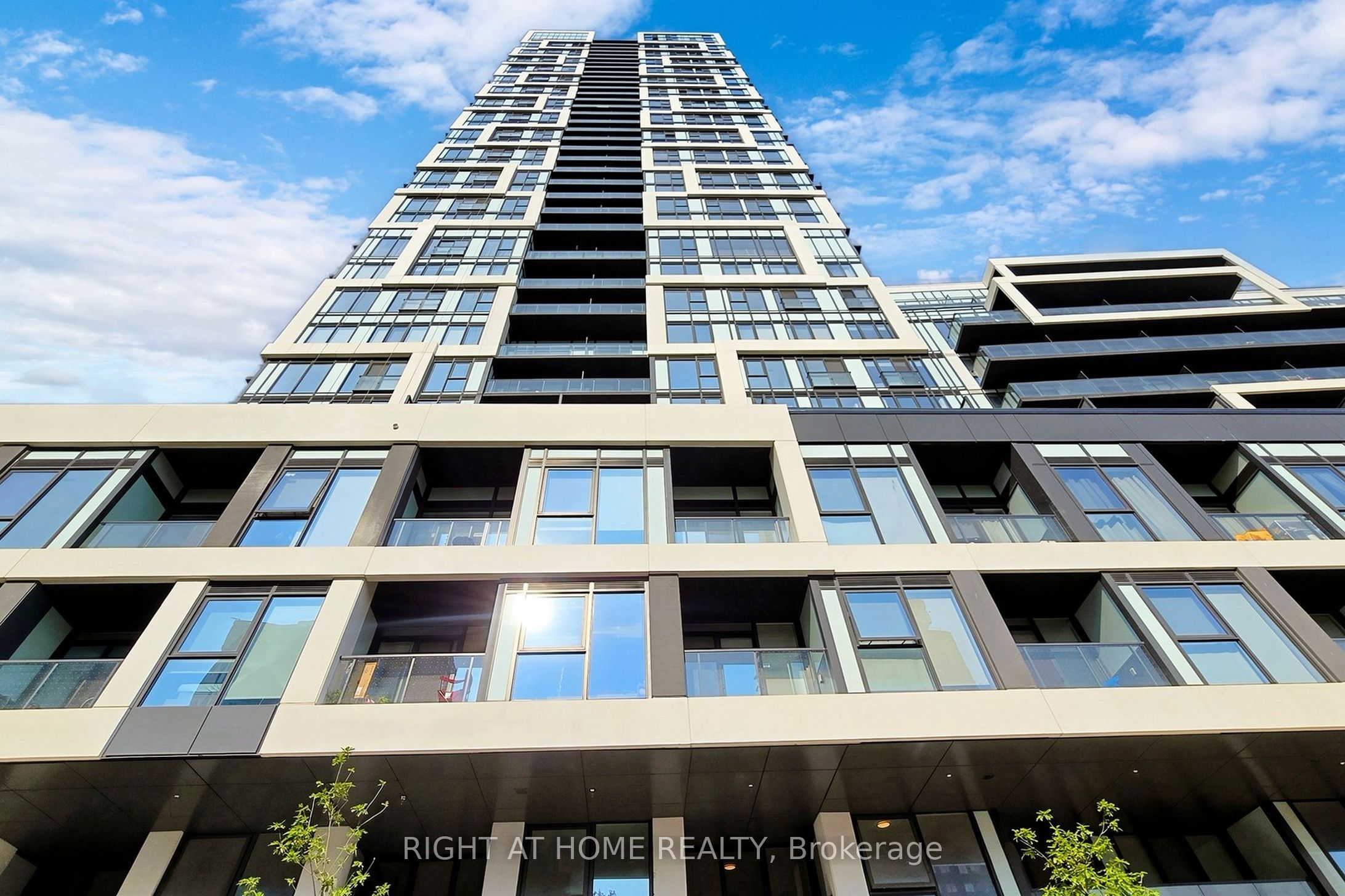 5 Defries Street 2502, Toronto, ON M5A 0W7 photo 5