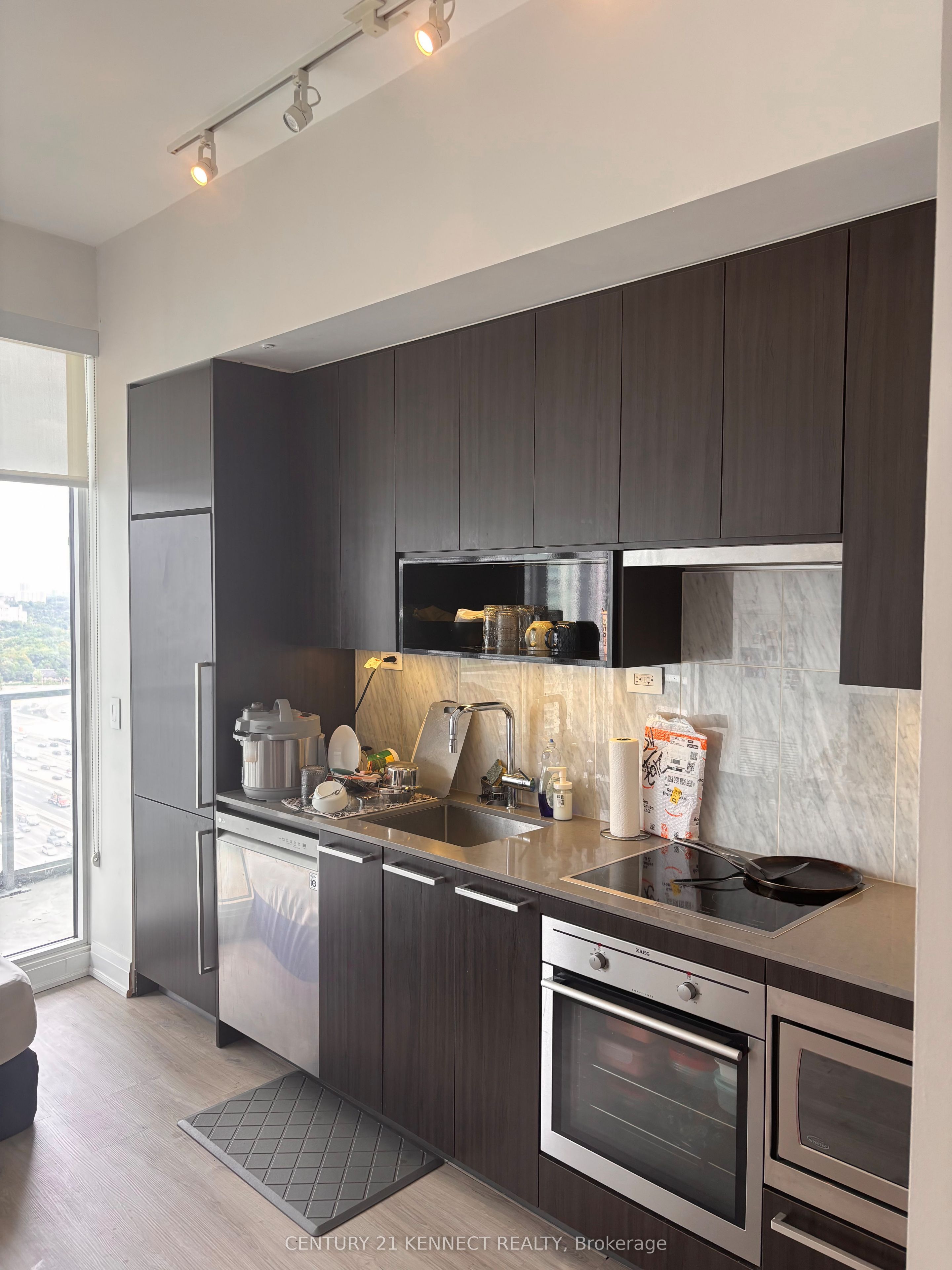 115 Mcmahon Drive 2107, Toronto, ON M2K 0E3 photo 2