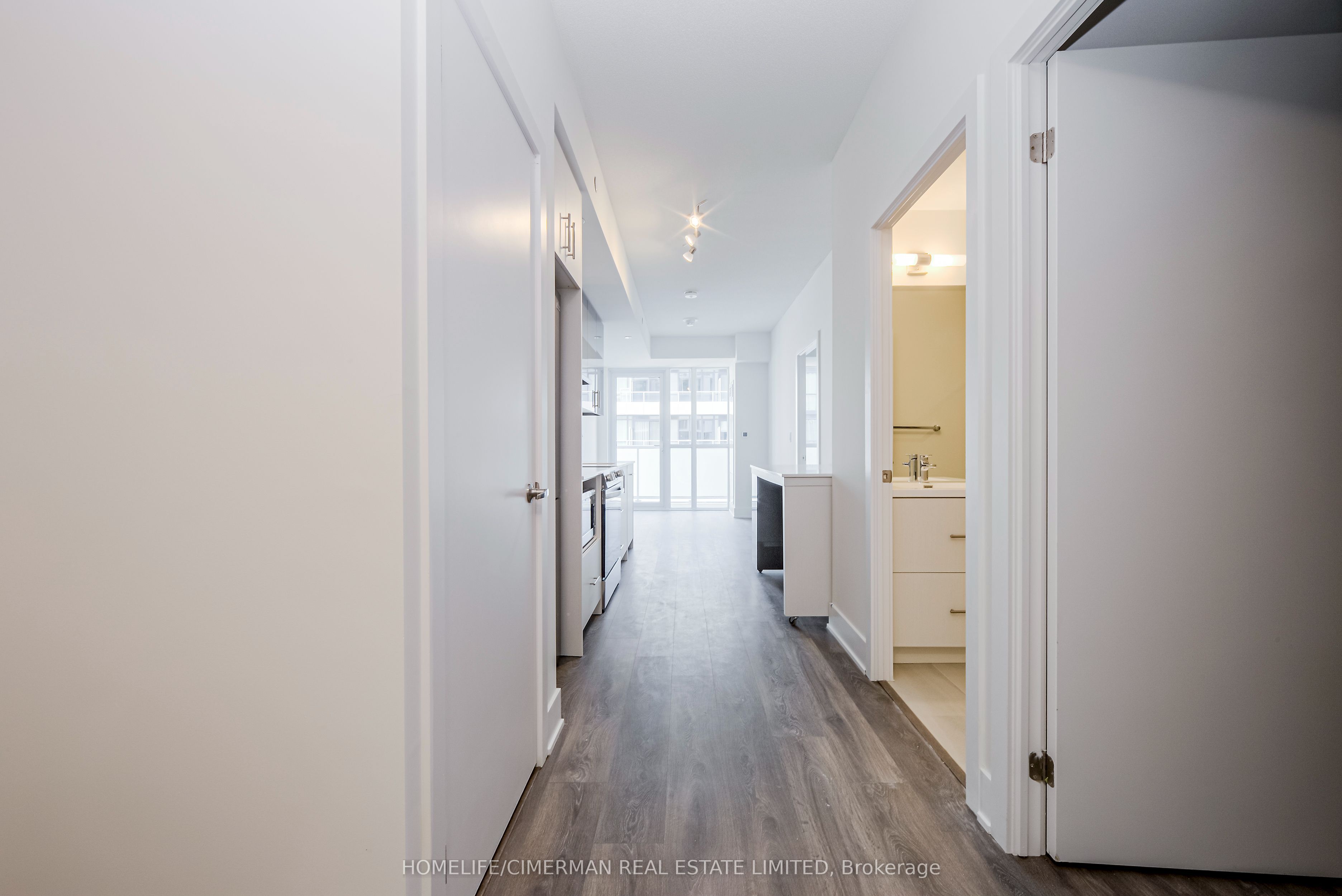 188 Fairview Mall Drive 1816, Toronto, ON M2J 4T1 photo 3