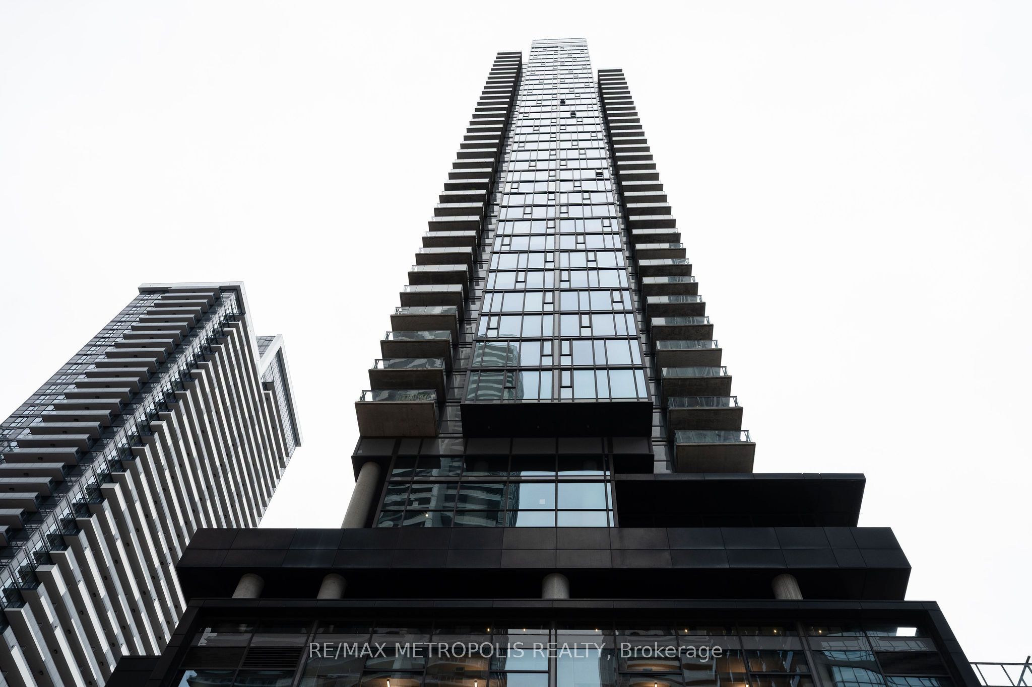 290 Adelaide Street W 4010, Toronto, ON M5V 0P3