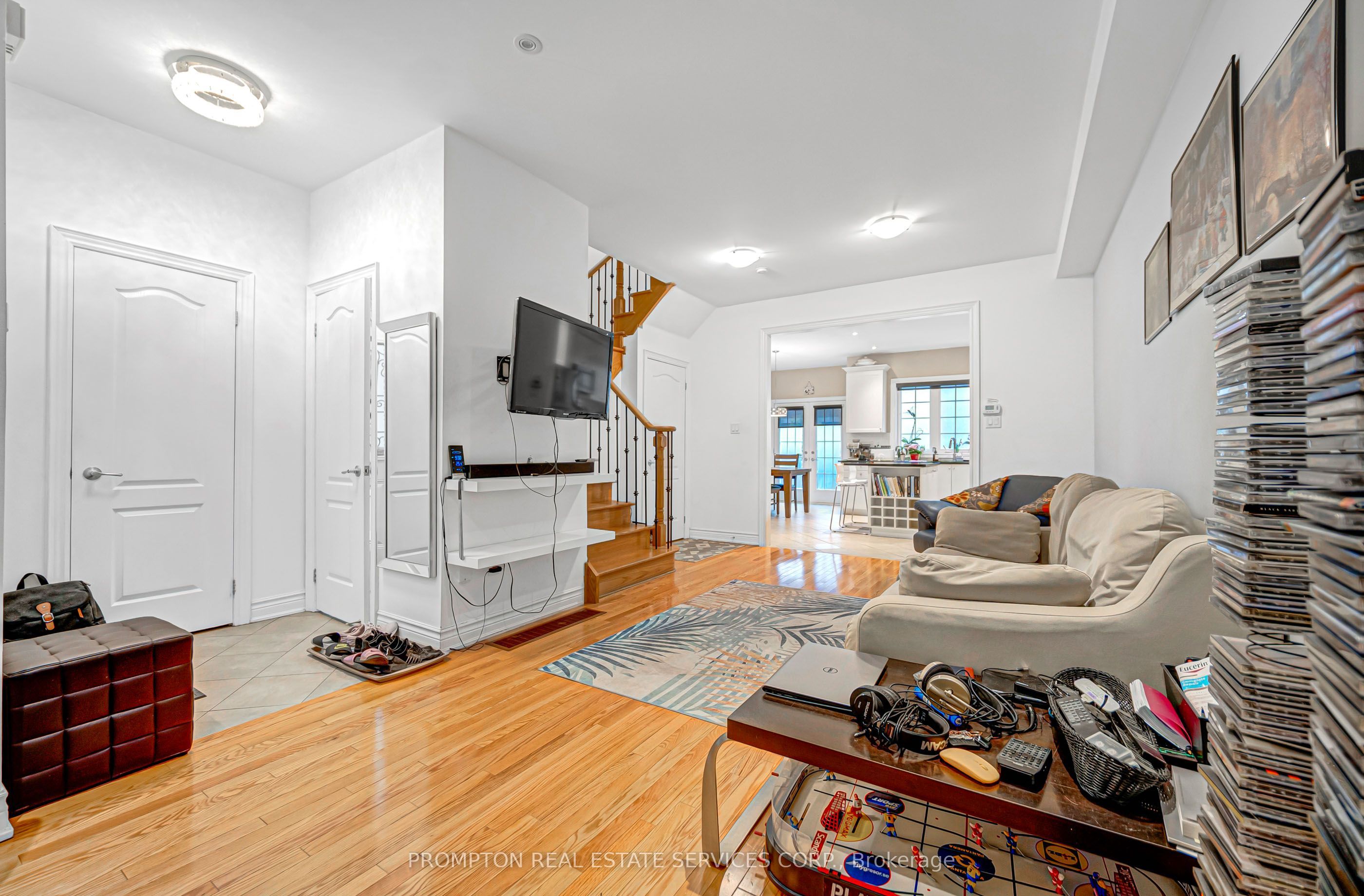 13 Flook Lane, Toronto, ON M2R 3Y5 photo 5