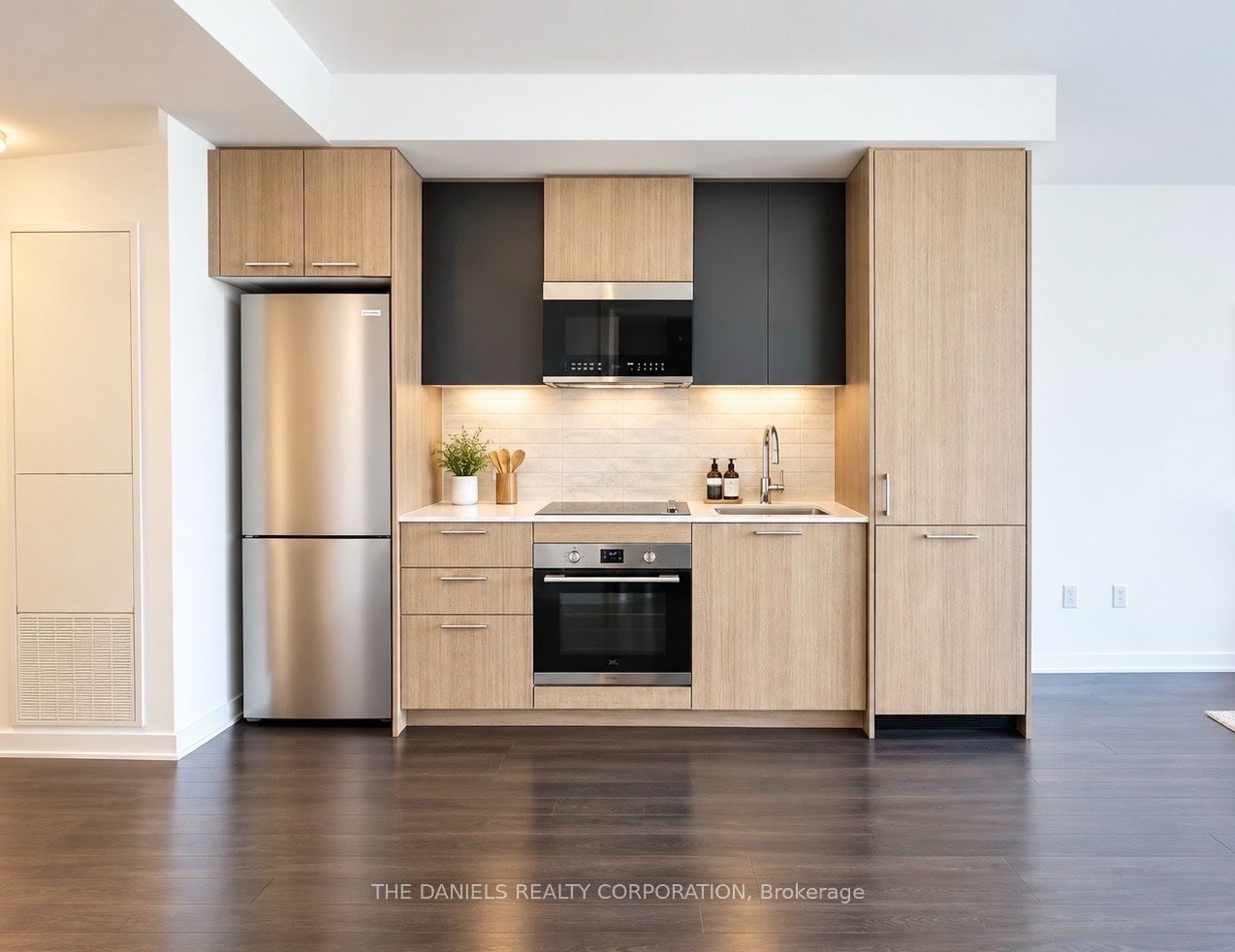 10 Oak Street 1002, Toronto, ON M5A 0Z1 photo 4