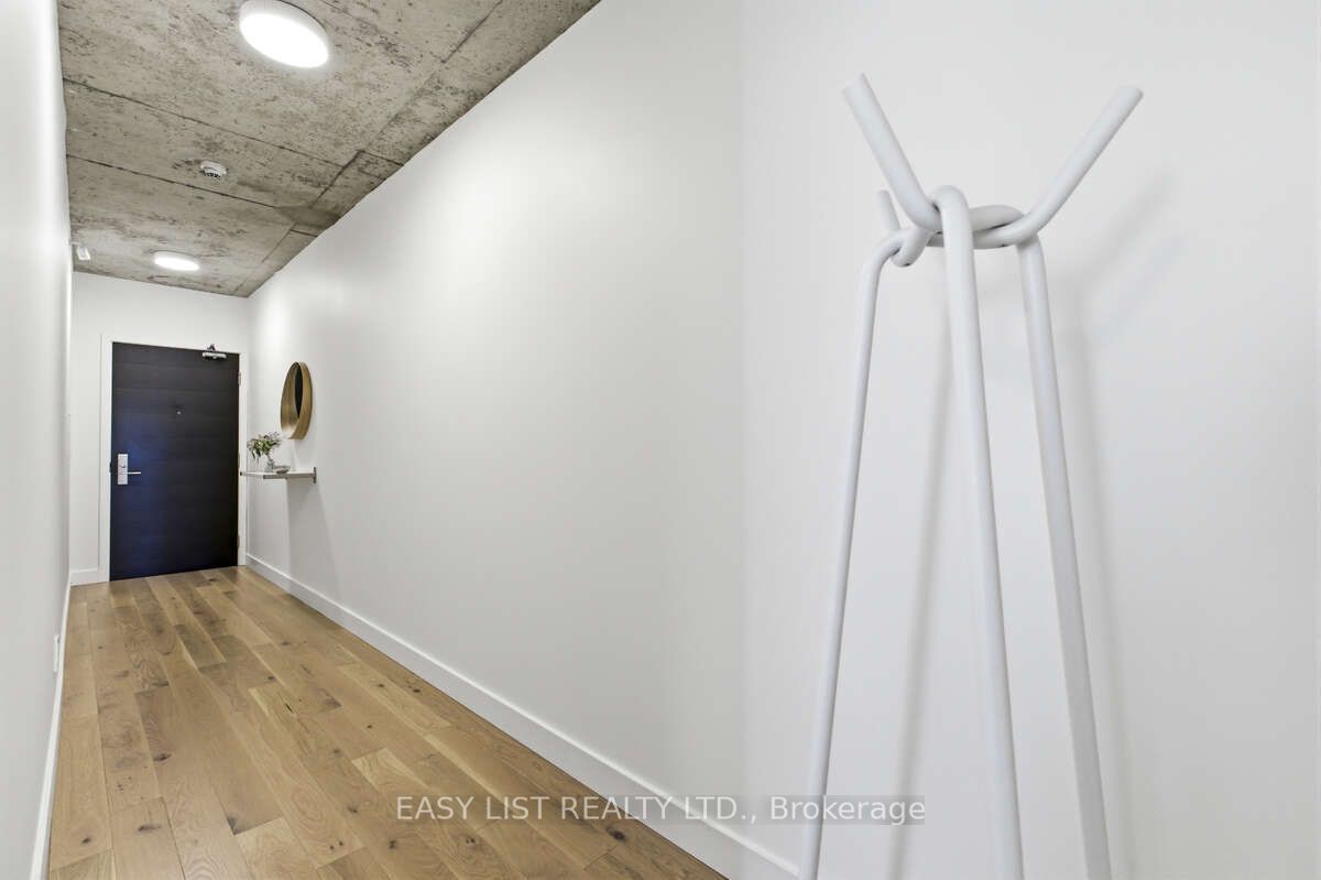 55 Stewart Street 822, Toronto, ON M5V 2V1 photo 3
