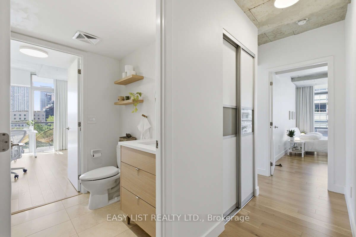 55 Stewart Street 822, Toronto, ON M5V 2V1 photo 4