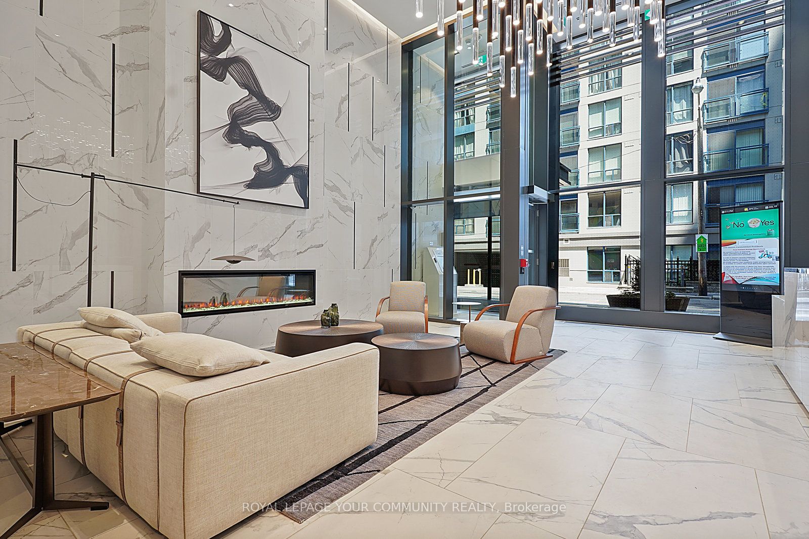 82 Dalhousie Street 3908, Toronto, ON L4L 0L7 photo 2