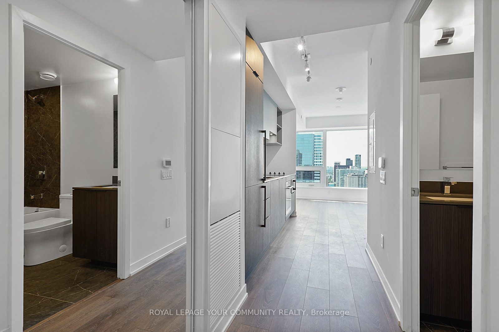 82 Dalhousie Street 3908, Toronto, ON L4L 0L7 photo 5