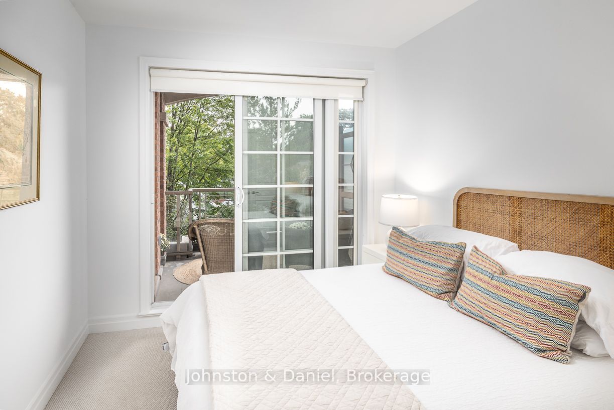 21 Burkebrook Place 325, Toronto, ON M4G 0A2 photo 5